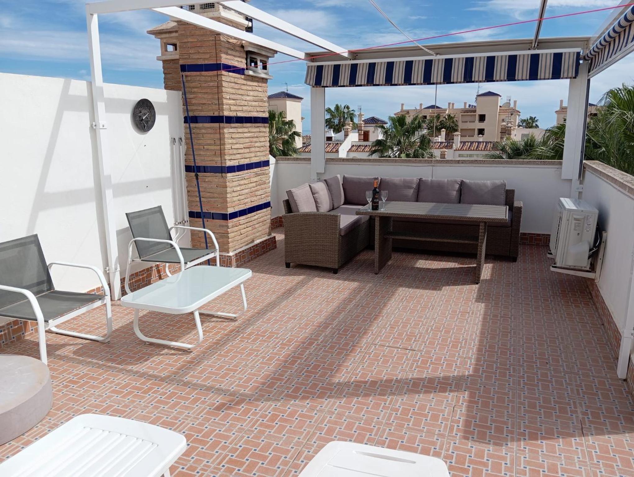 Pool View Apartment at Jumilla III