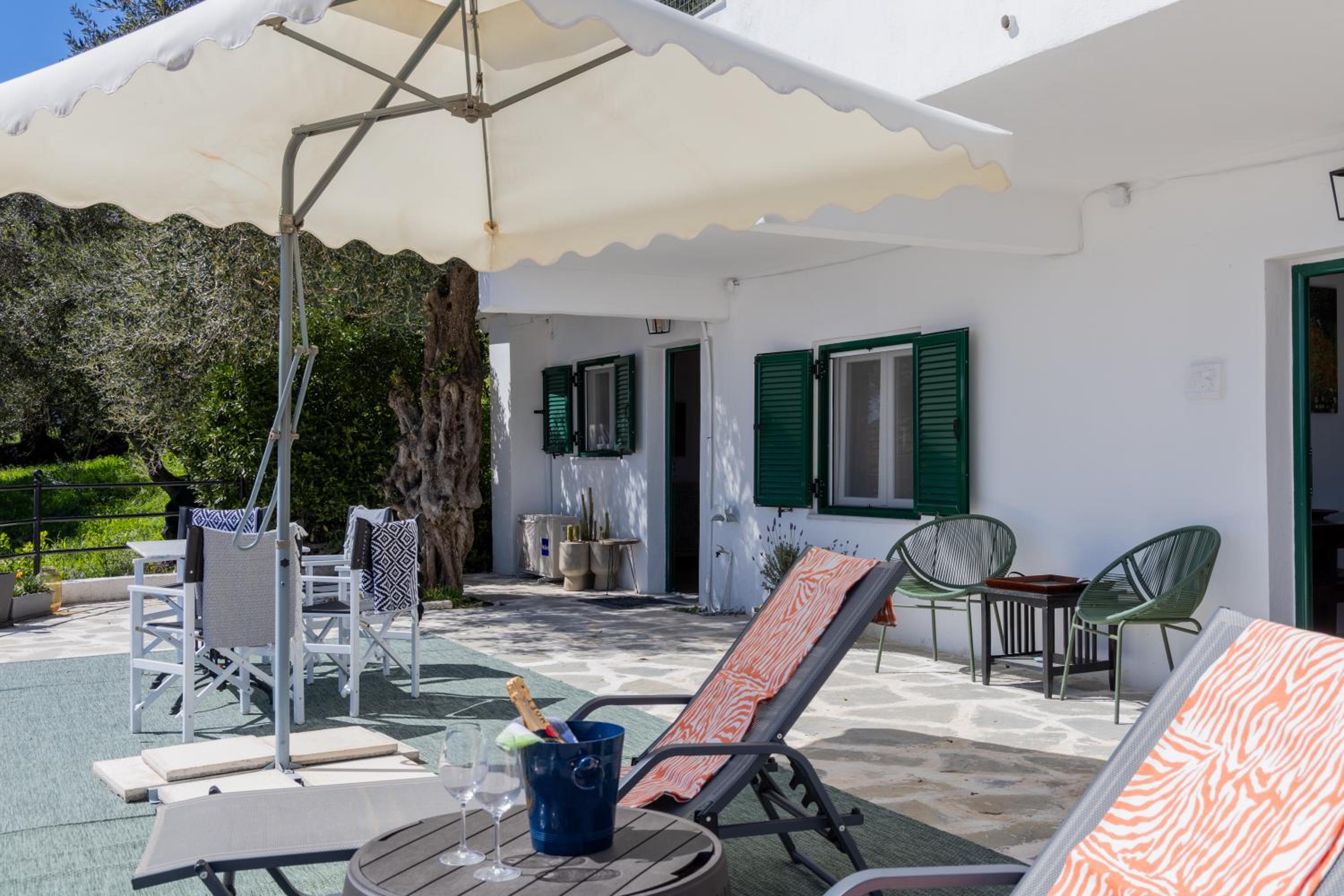 Villa Luminosa by Corfuescapes