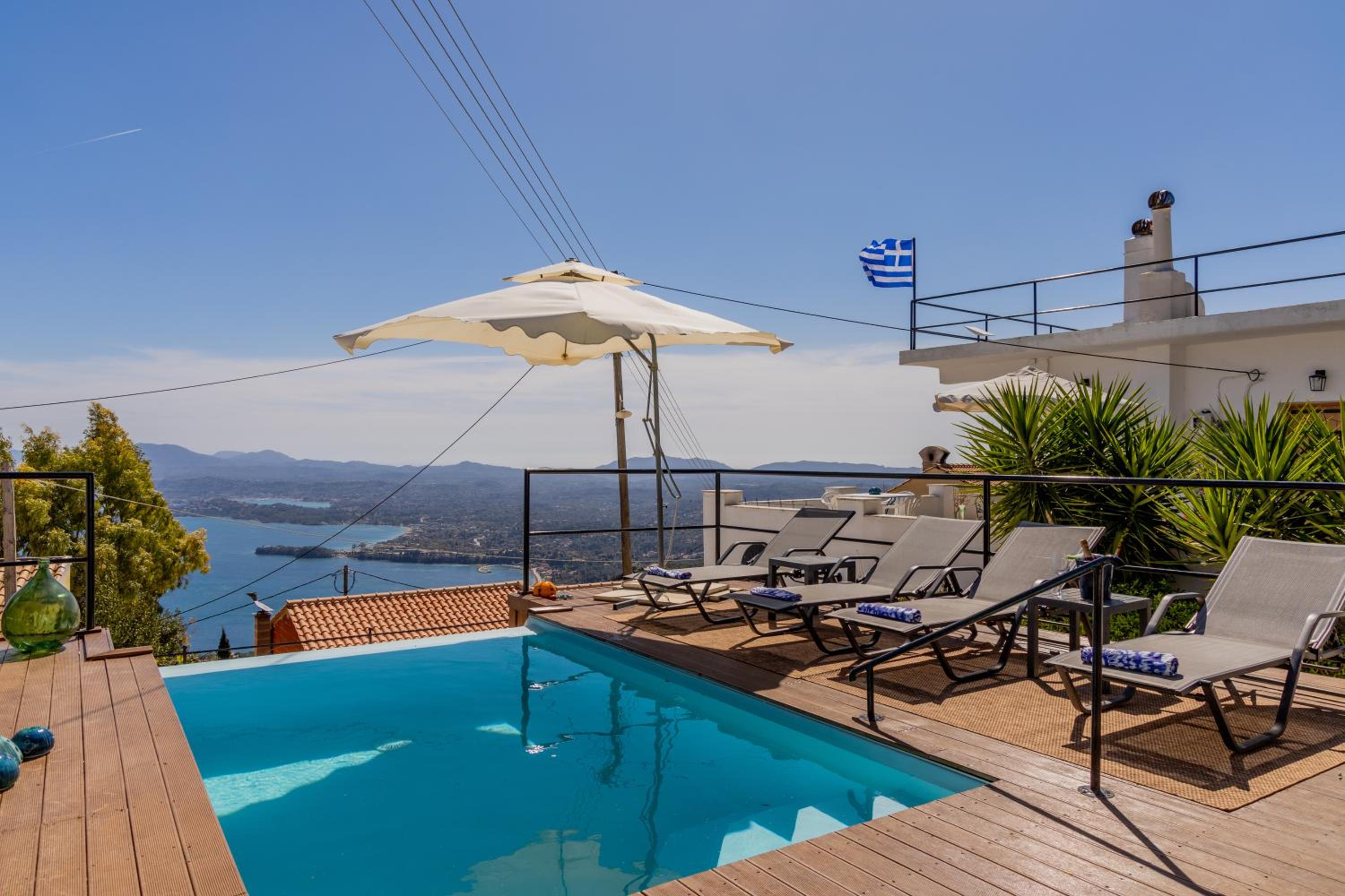 Villa Luminosa by Corfuescapes