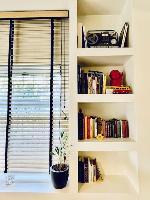 Athenian Coastal Urban Living