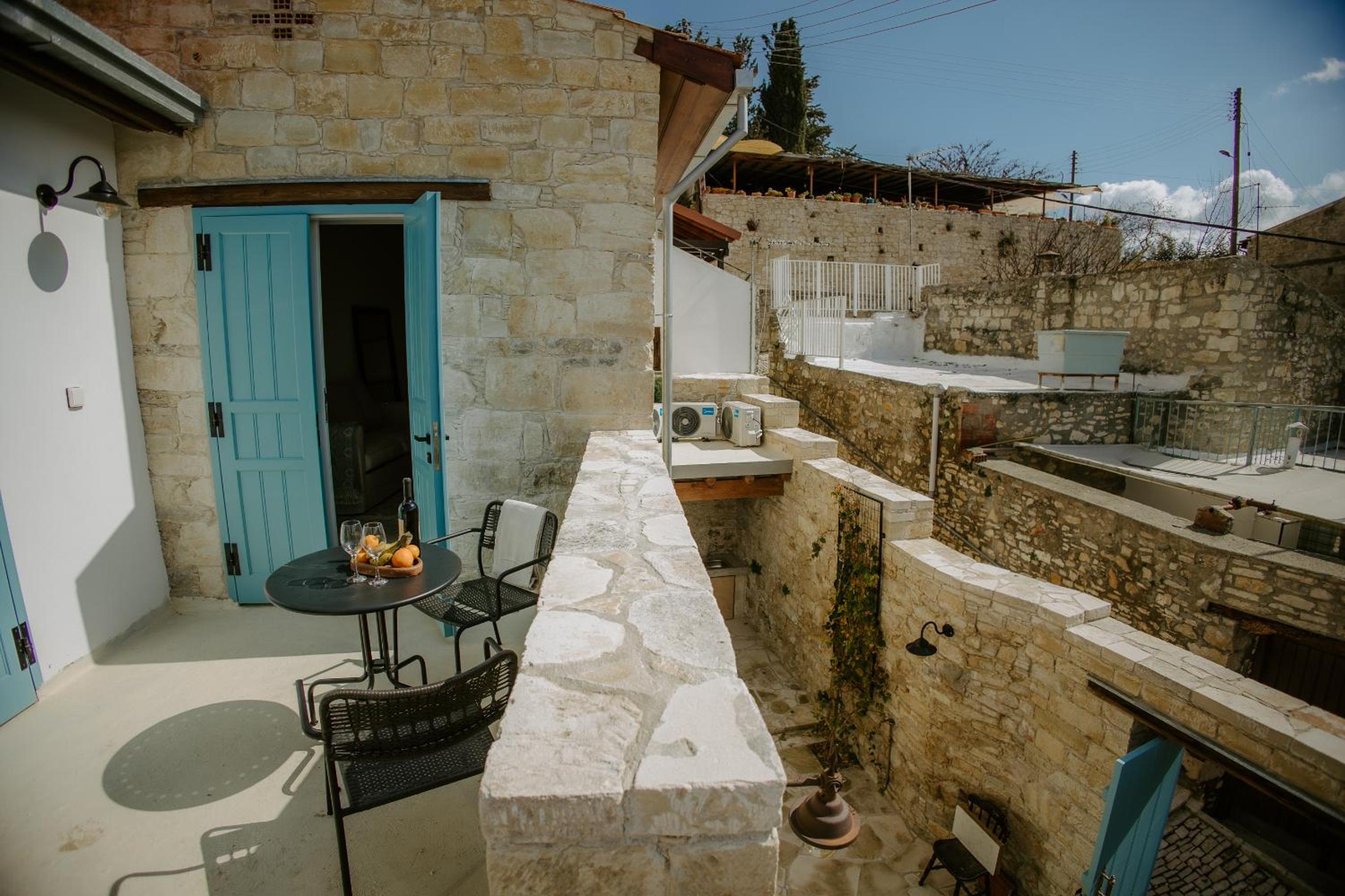 Smaragda's Guest Rooms