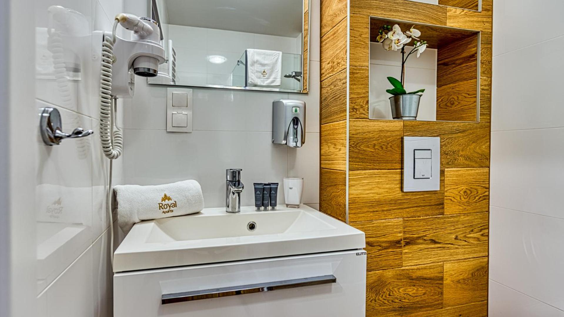 ROYAL APARTS Apartament Górski Bawaria III