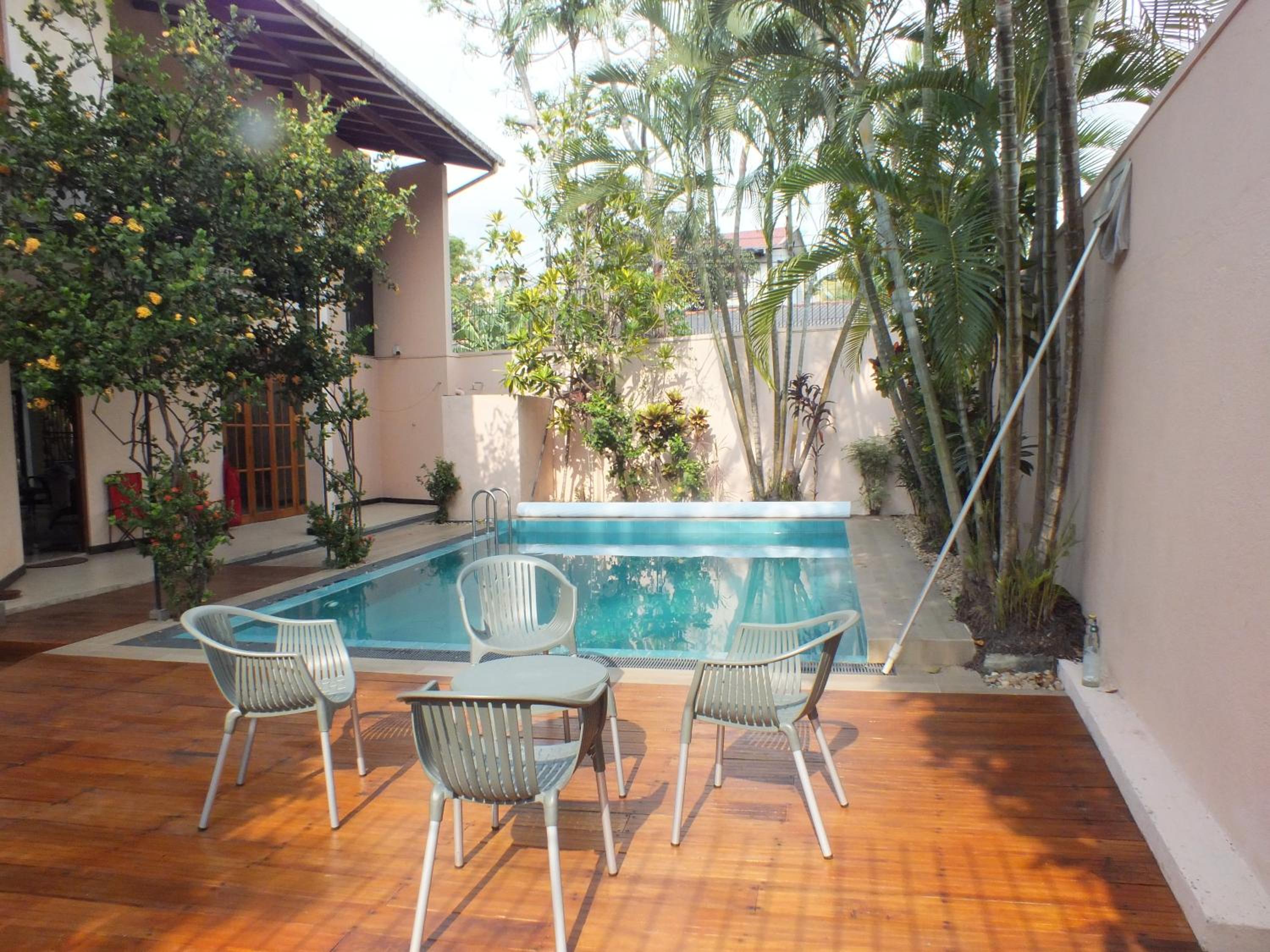 A tropical paradise; stunning house, pool, garden view 5