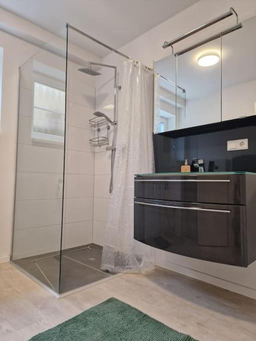 -NEUE- Ferienwohnung - Monteurwohnung in Lippe