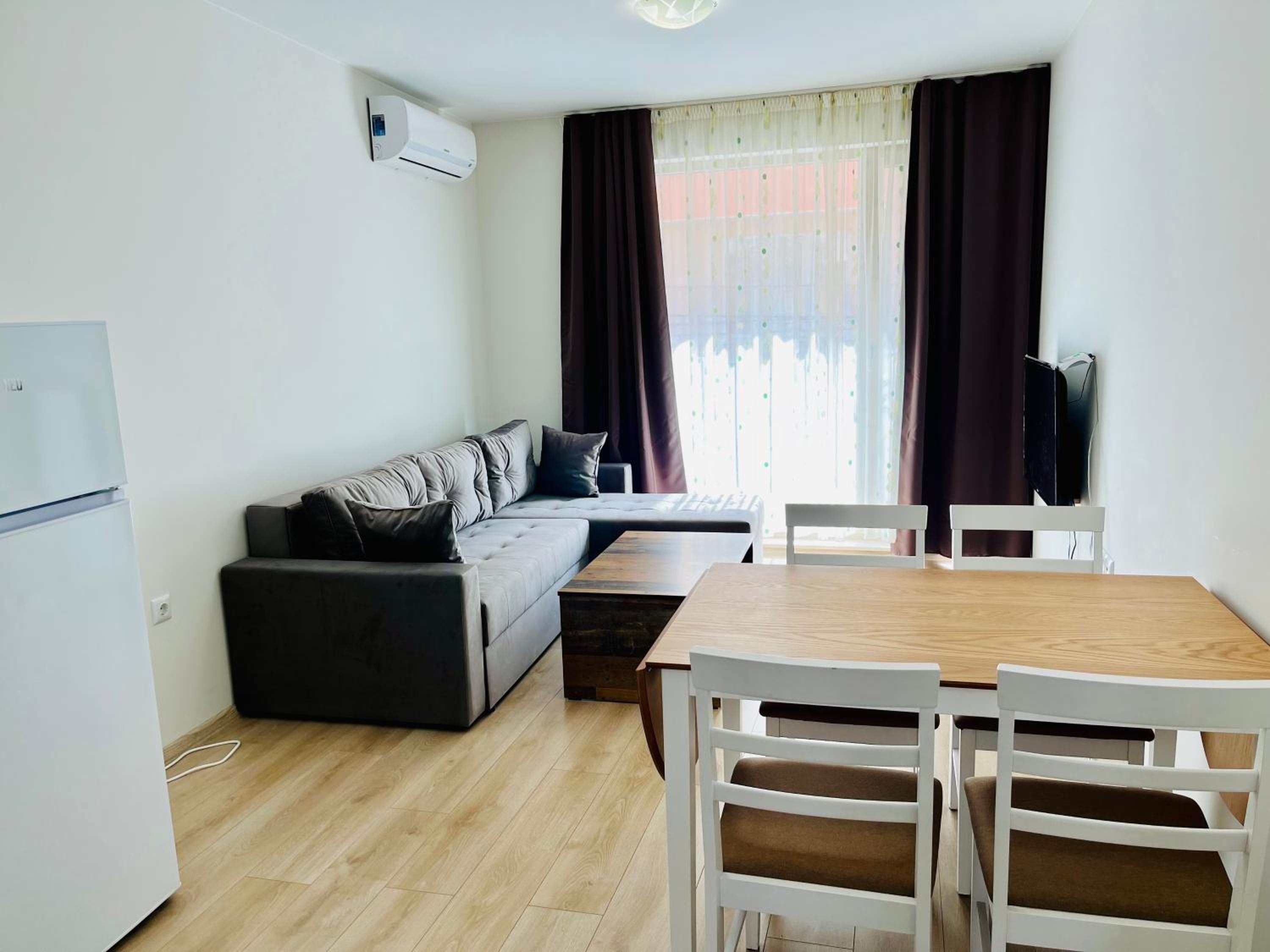 Family Apartments Pomorie 2