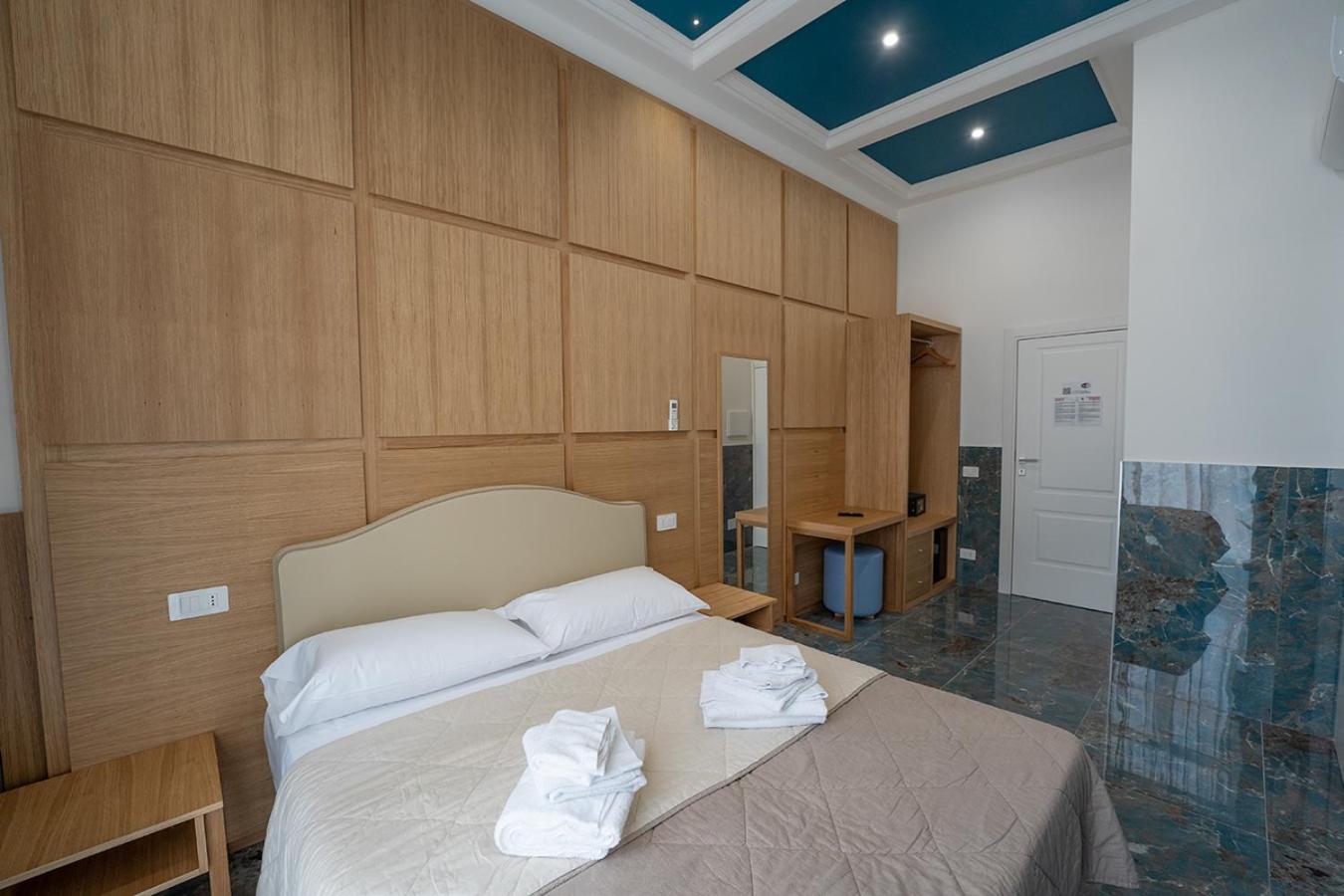 GreRos H. Rooms Napoli Centro by Clapa Group Dislocated Hospitality