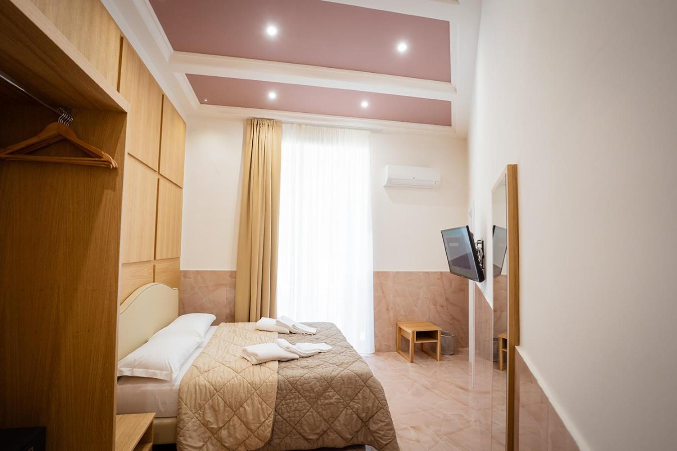 GreRos H. Rooms Napoli Centro by Clapa Group Dislocated Hospitality