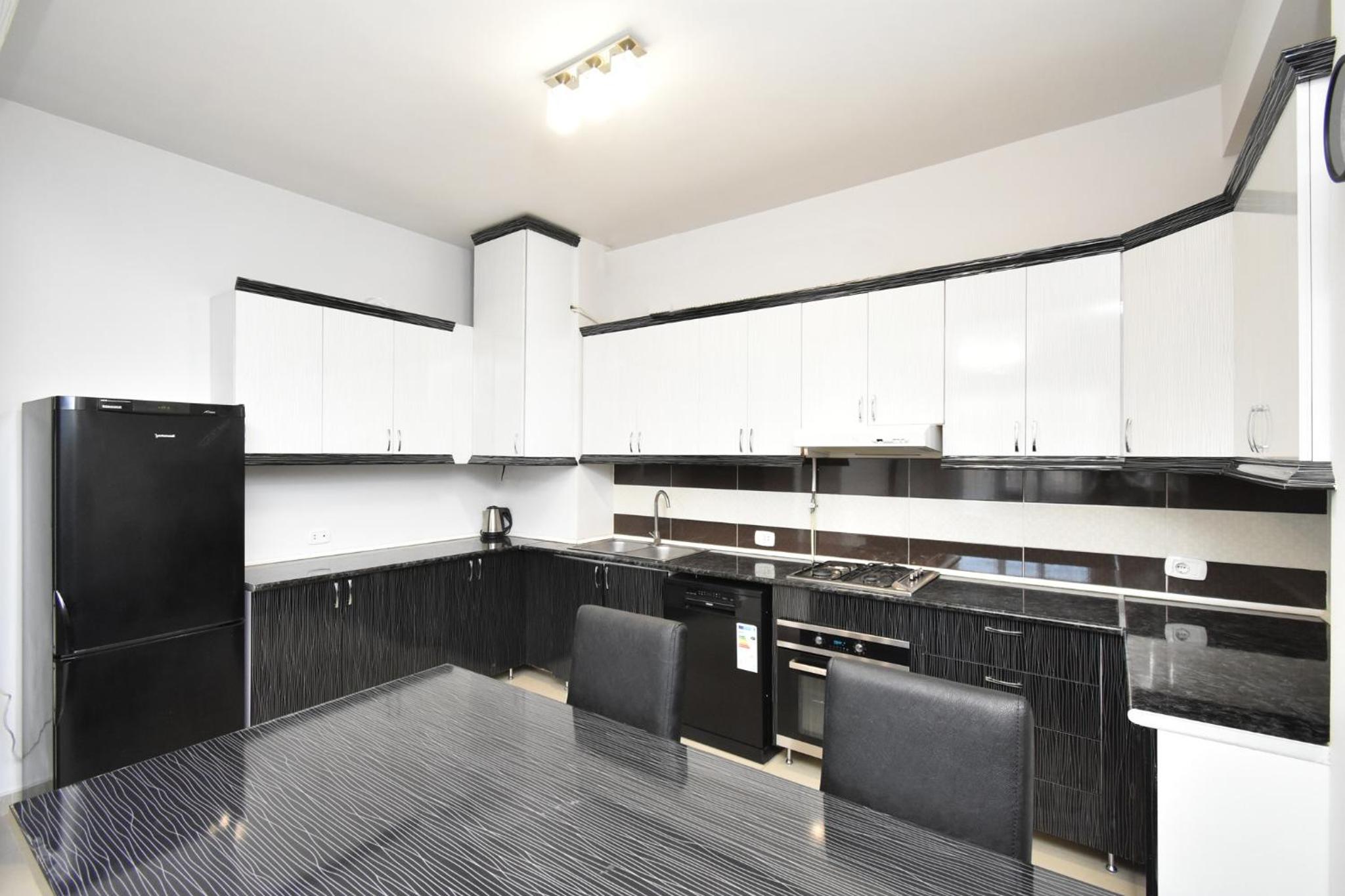Modern 2 Bedrooms Apartment In The Heart Of Yerevan, Aram Street
