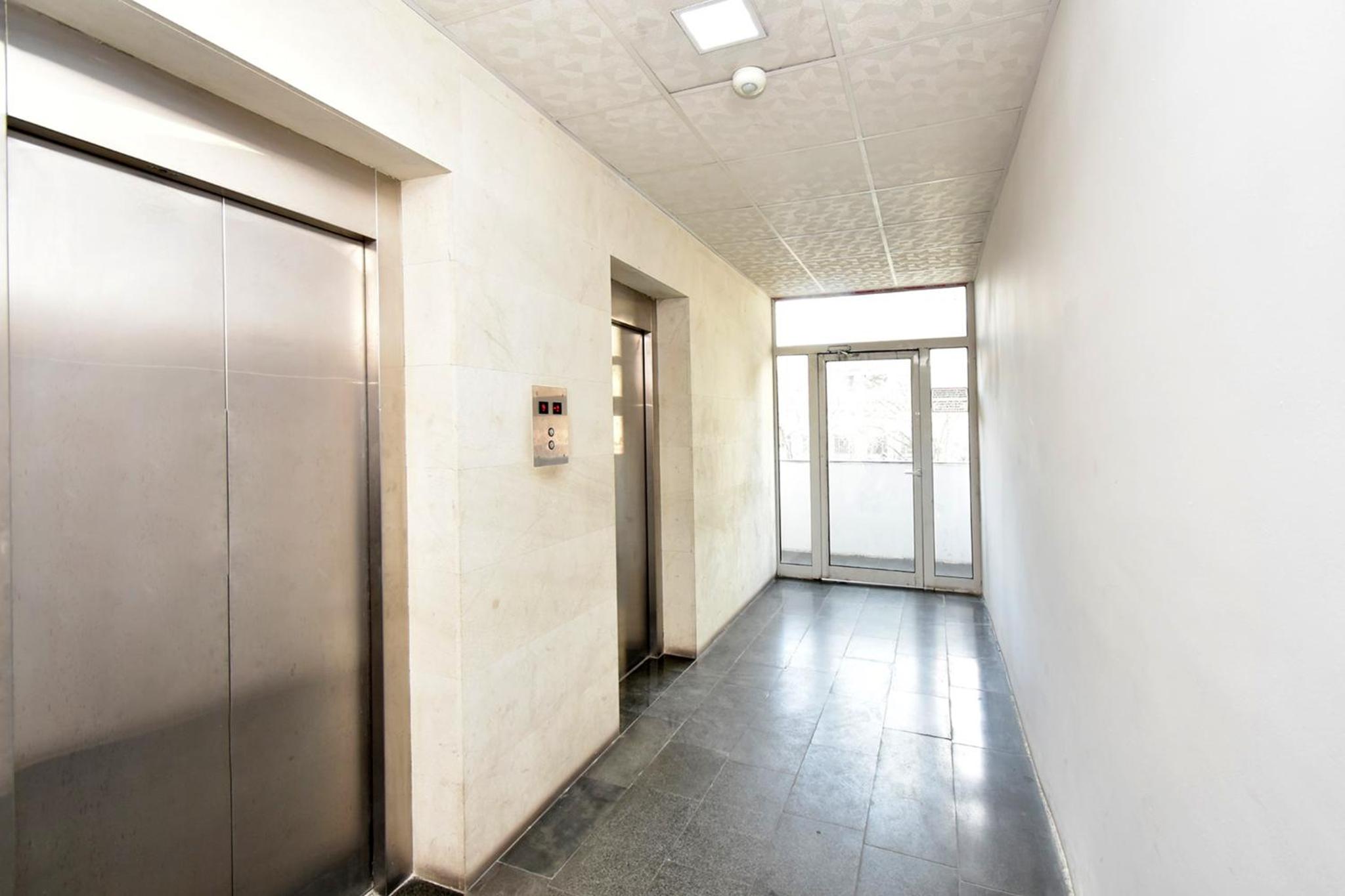 Modern 2 Bedrooms Apartment In The Heart Of Yerevan, Aram Street