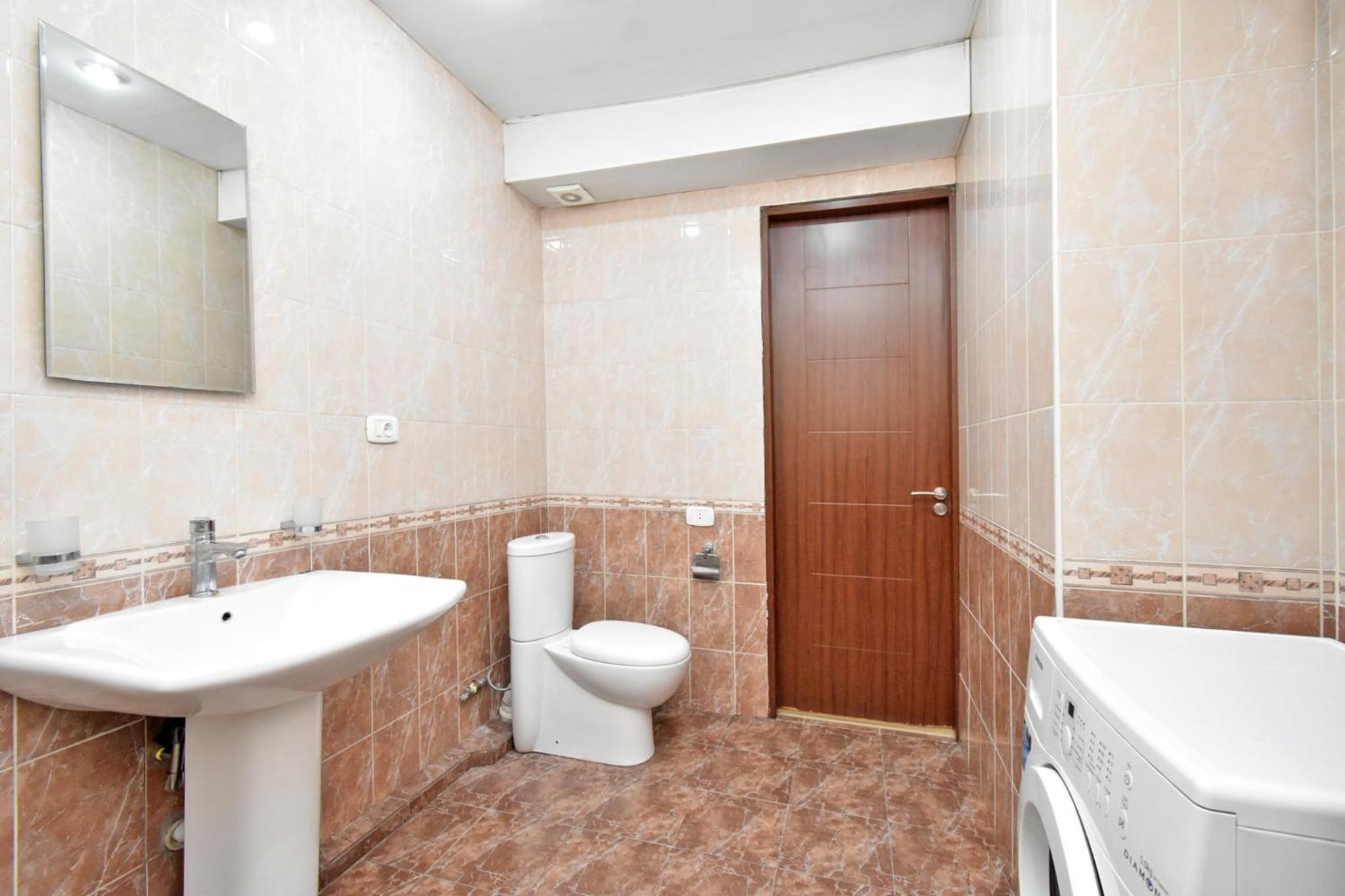 Modern 2 Bedrooms Apartment In The Heart Of Yerevan, Aram Street