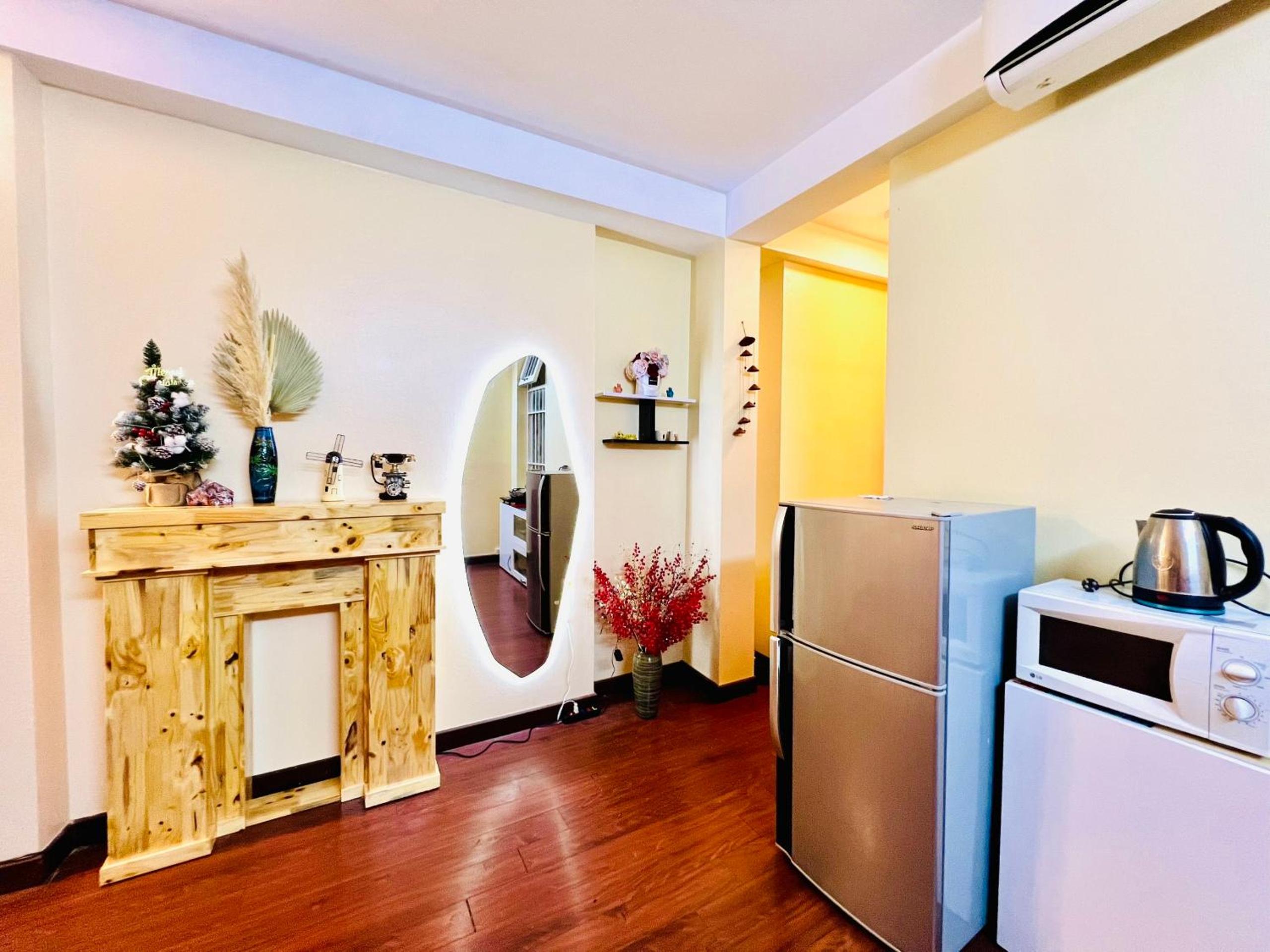 căn hộ 1 ngủ thang máy tại Hoàn Kiếm