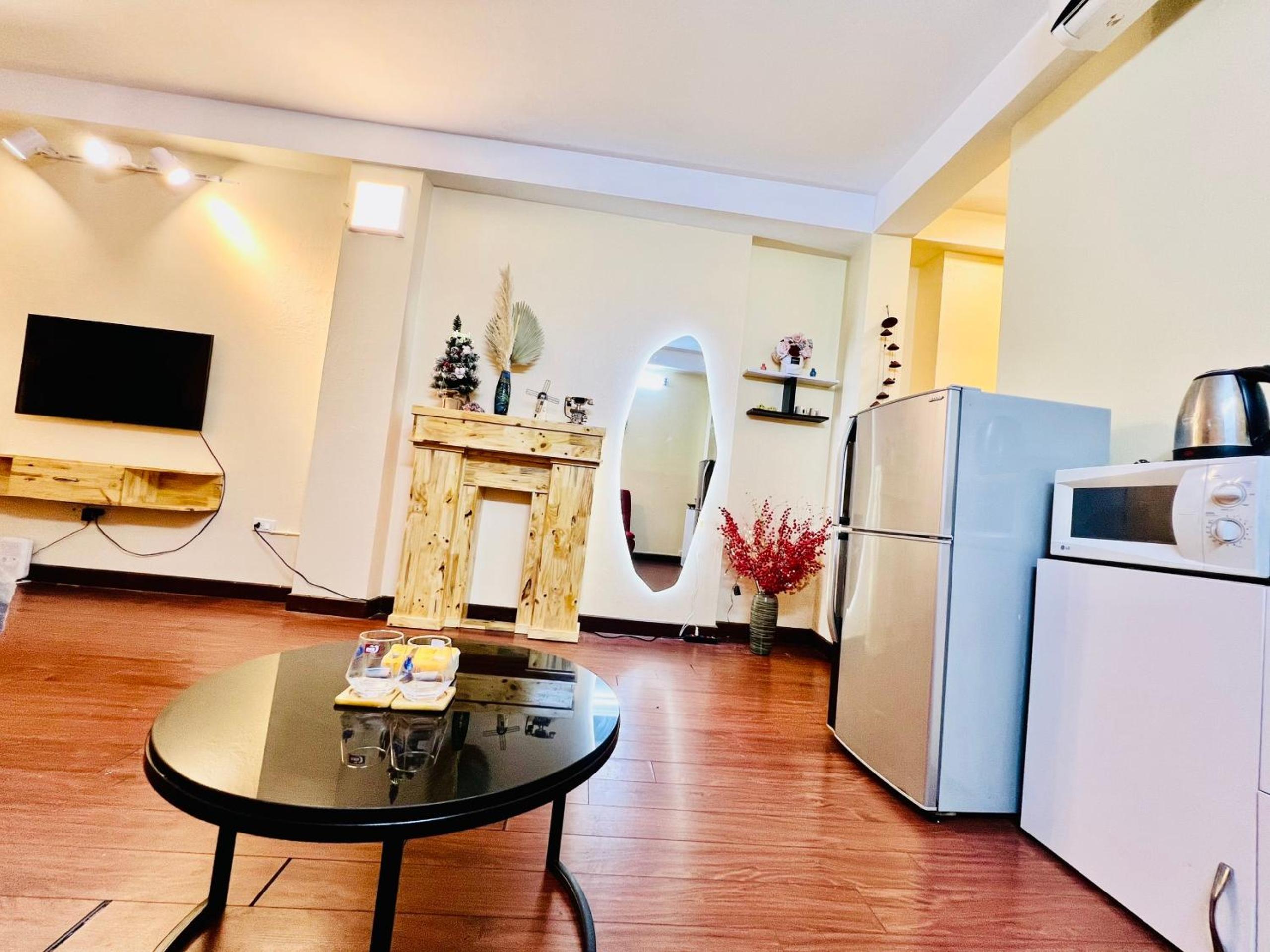 căn hộ 1 ngủ thang máy tại Hoàn Kiếm