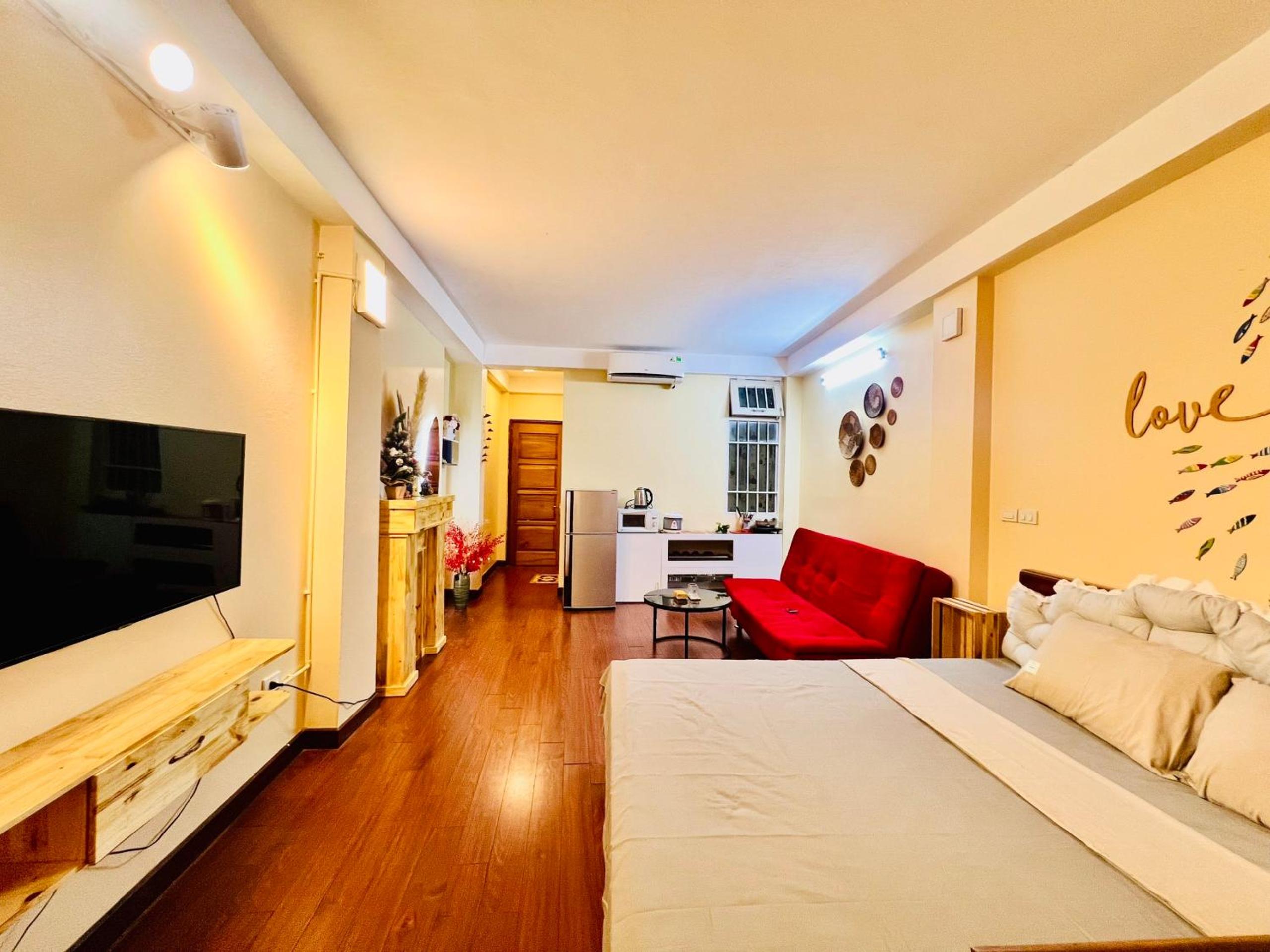 căn hộ 1 ngủ thang máy tại Hoàn Kiếm