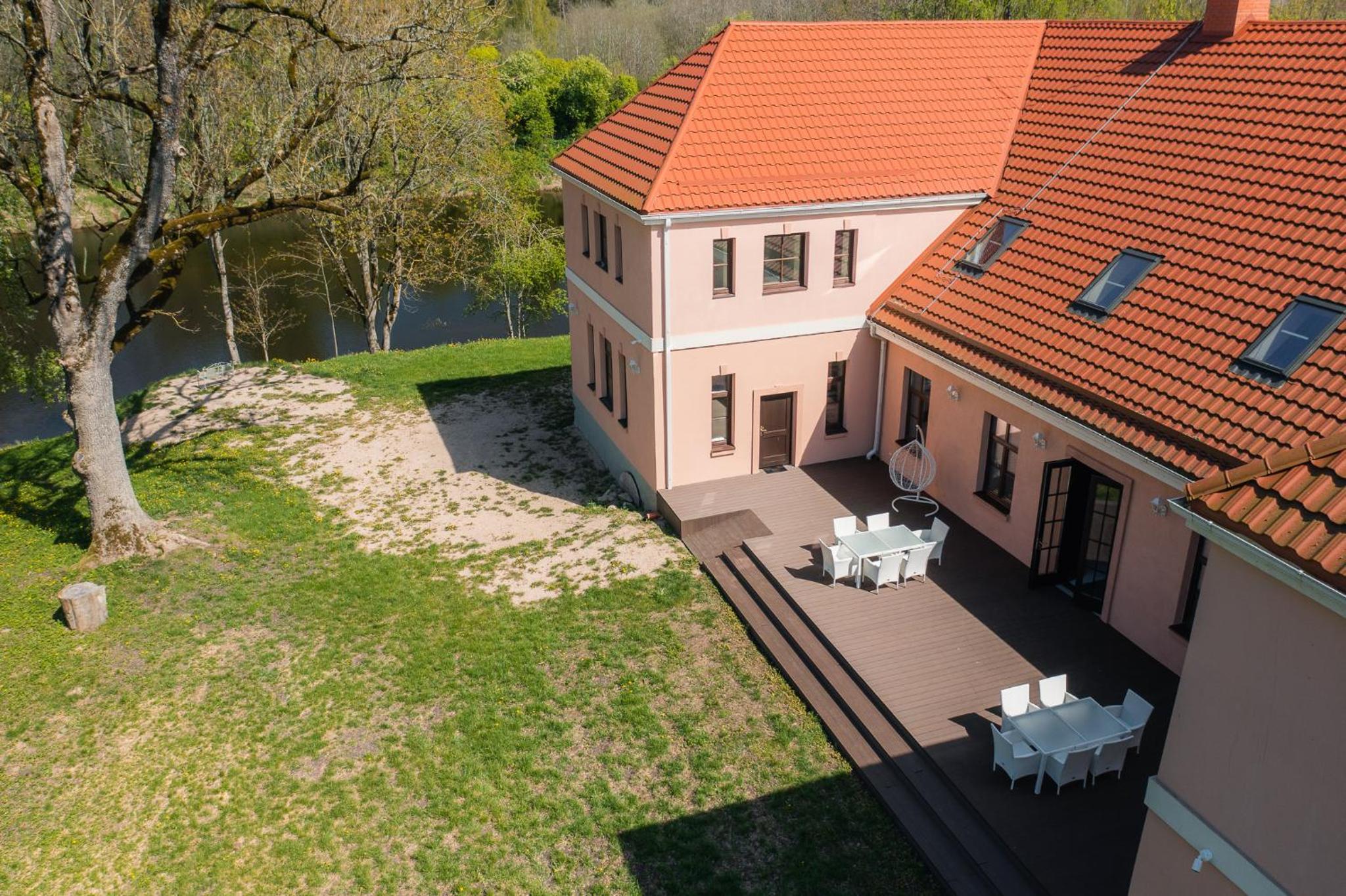 Lēnu pils view 5