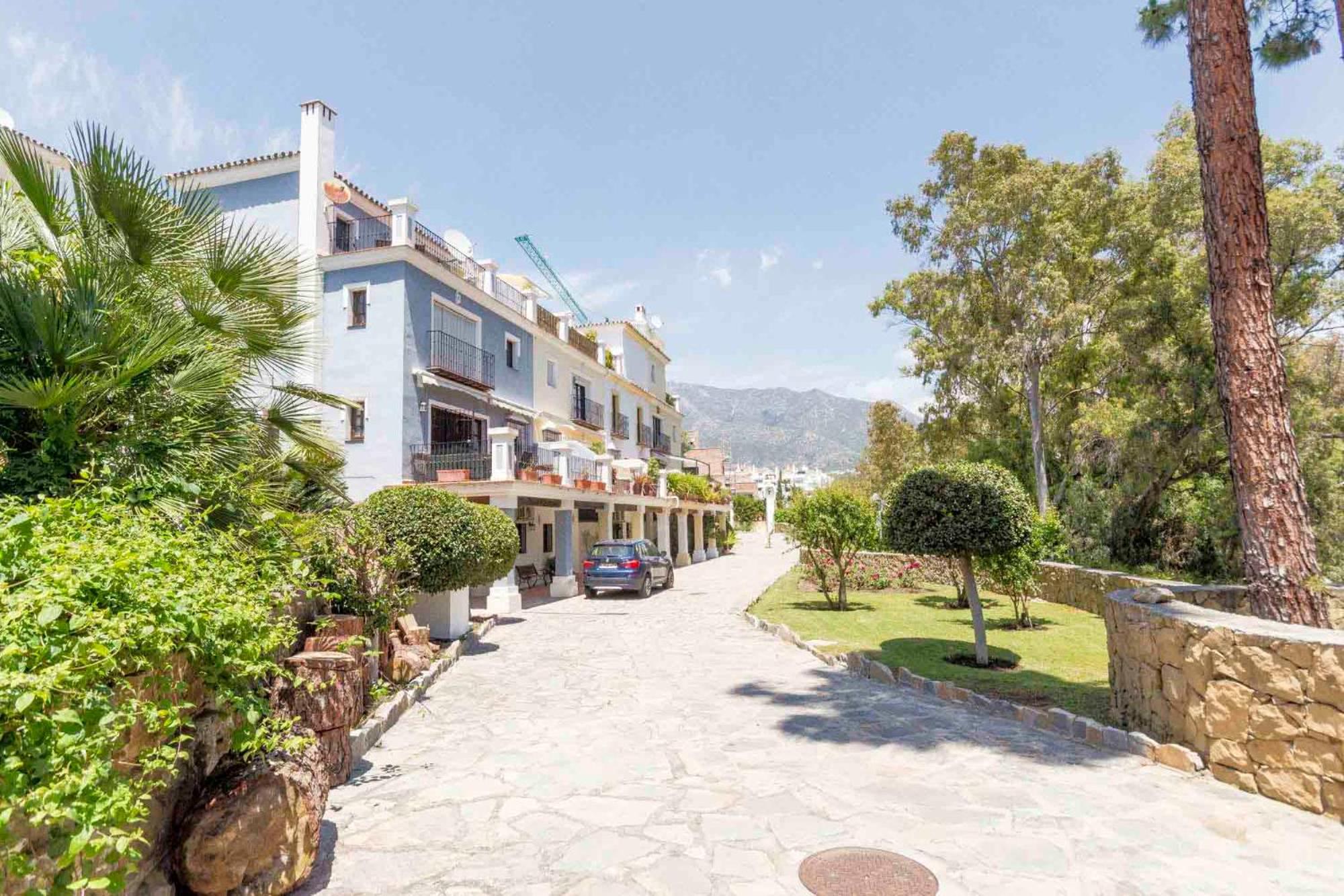 Large townhouse Marbella golden mile