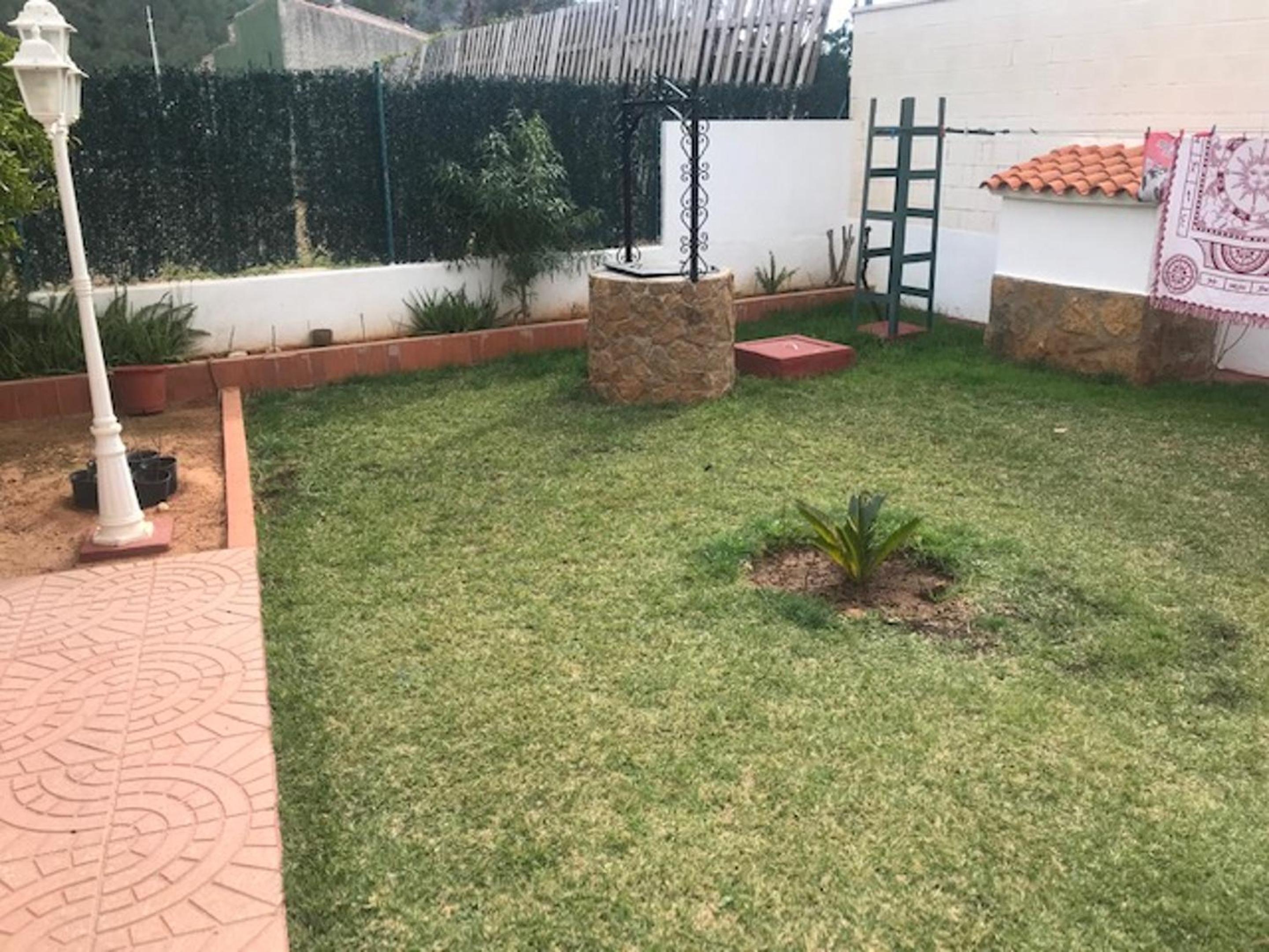 Spacious villa with pool in Valencia 300m² ideal for 6 guests view 4