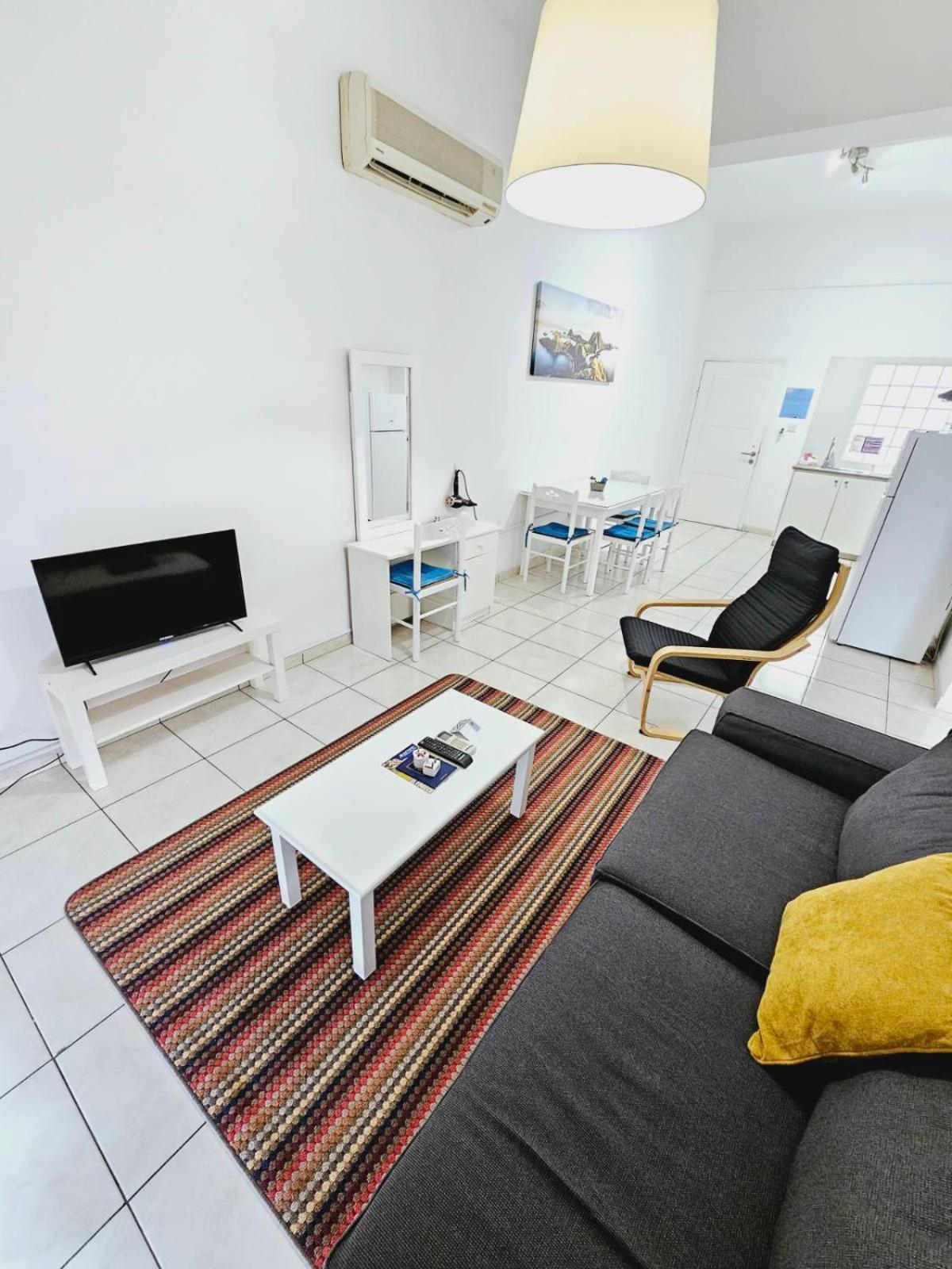 Stephanie City Apartments