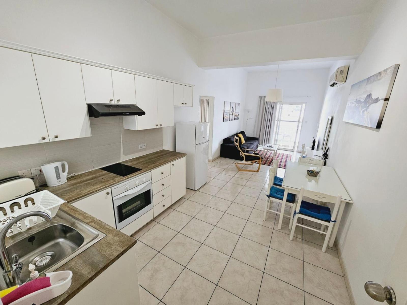 Stephanie City Apartments