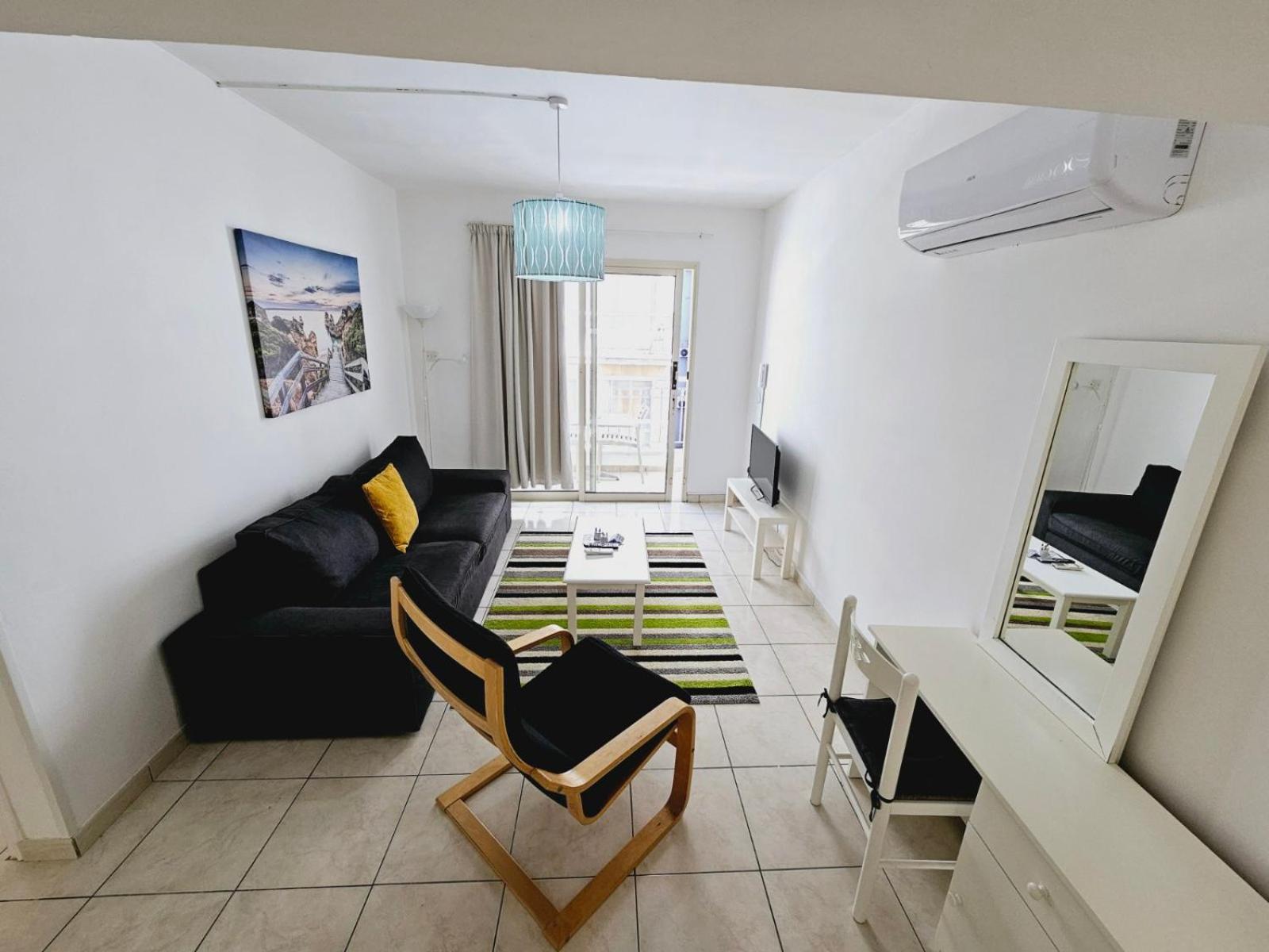 Stephanie City Apartments