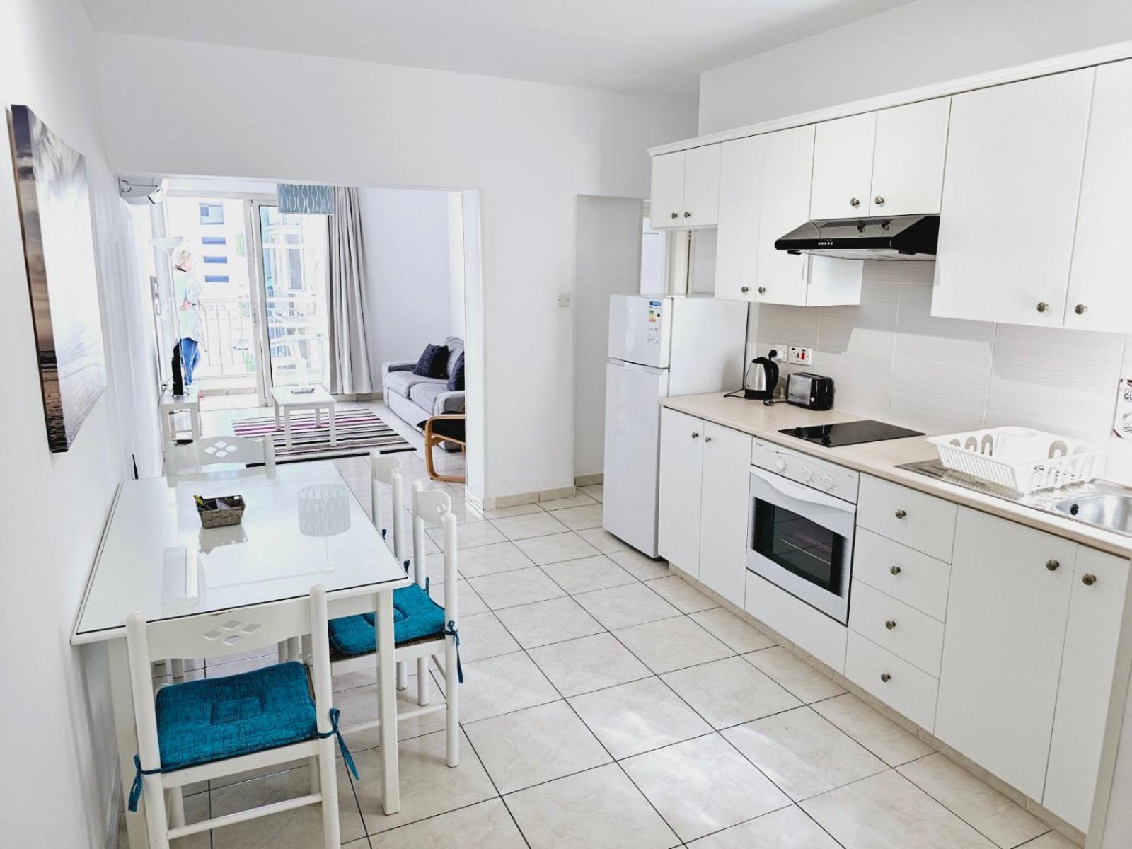 Stephanie City Apartments