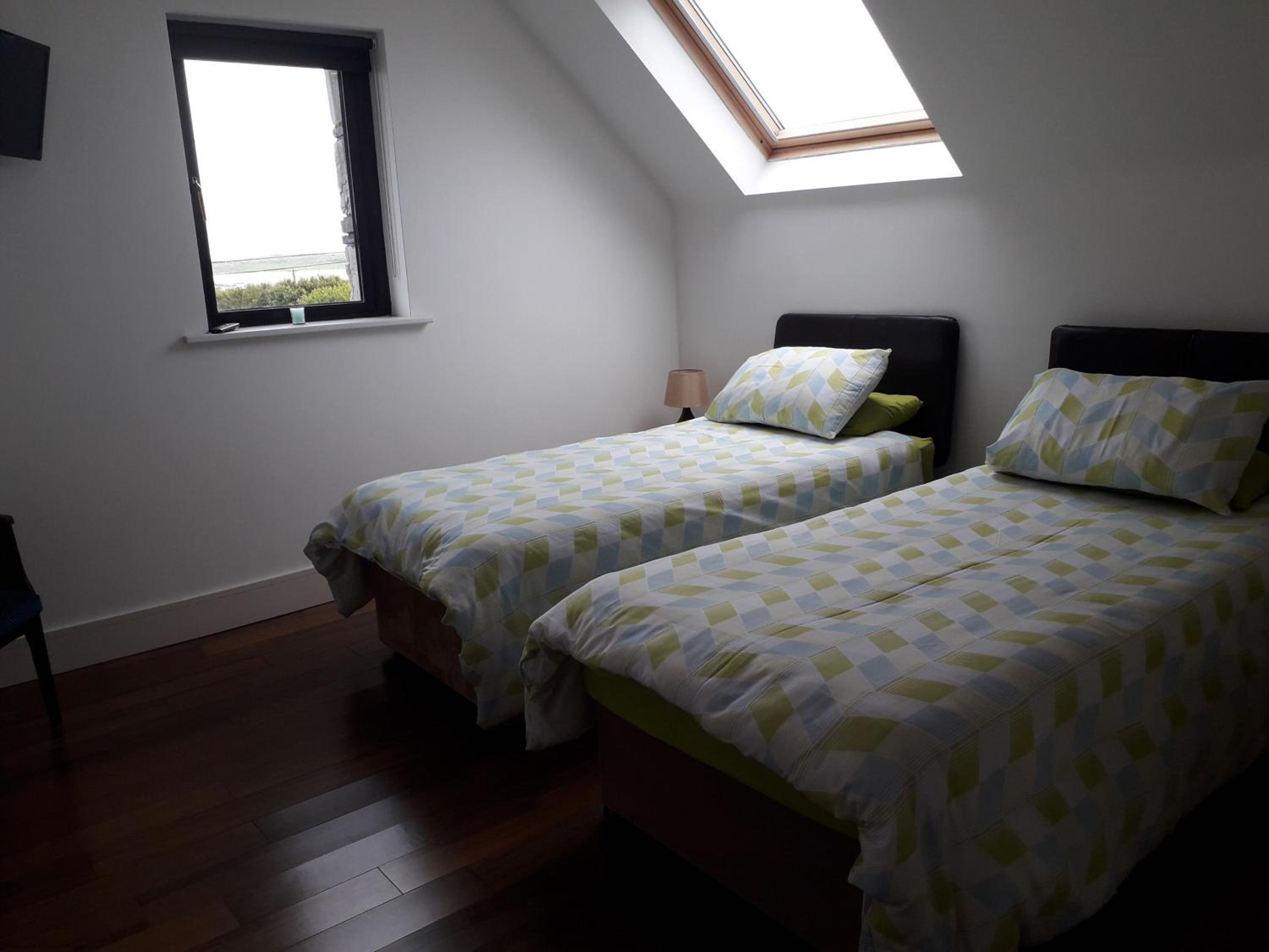 Claddaghaduff 371 Omey Lodge view 4
