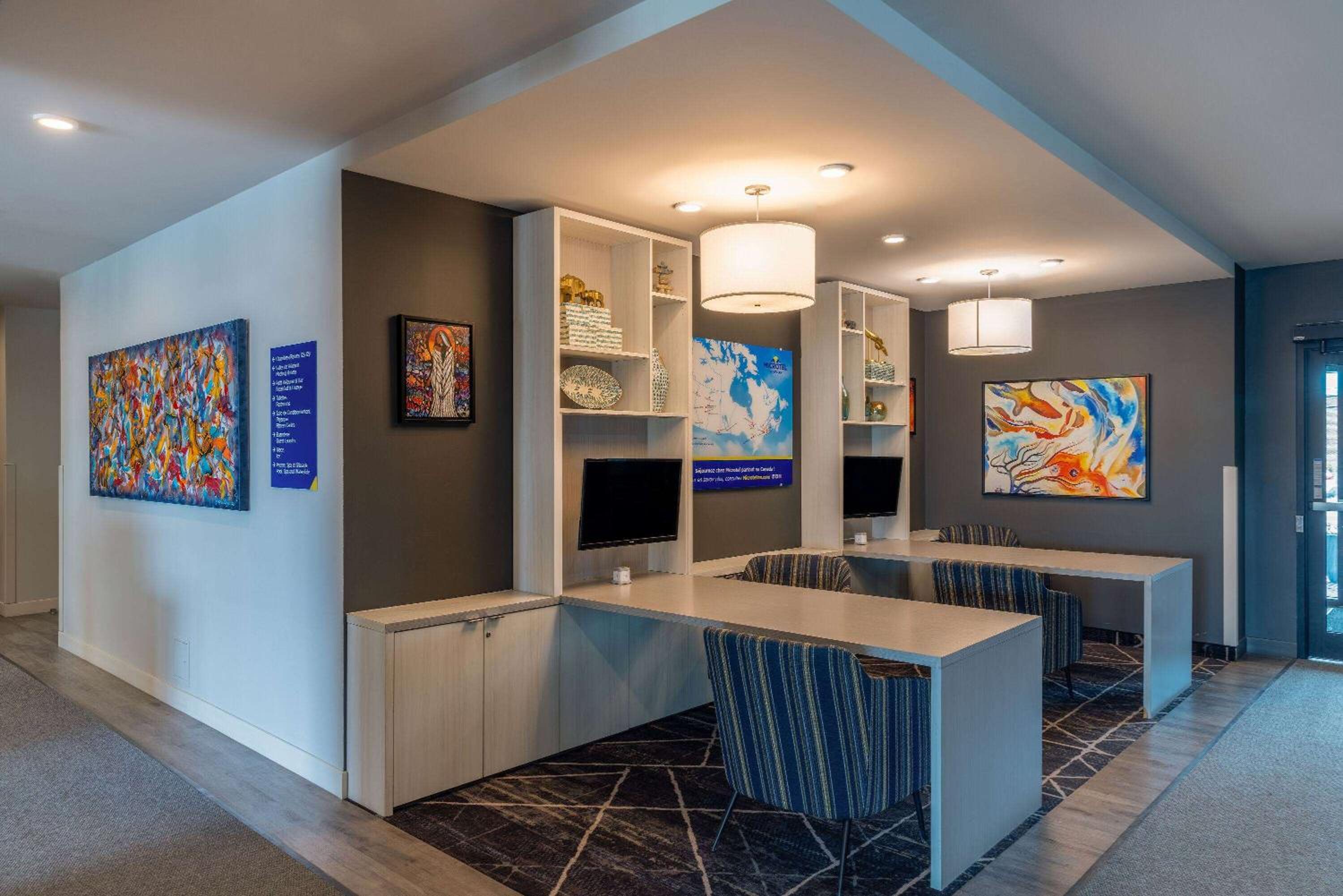 Microtel Inn  Suites Dorval QC - Property Image 10