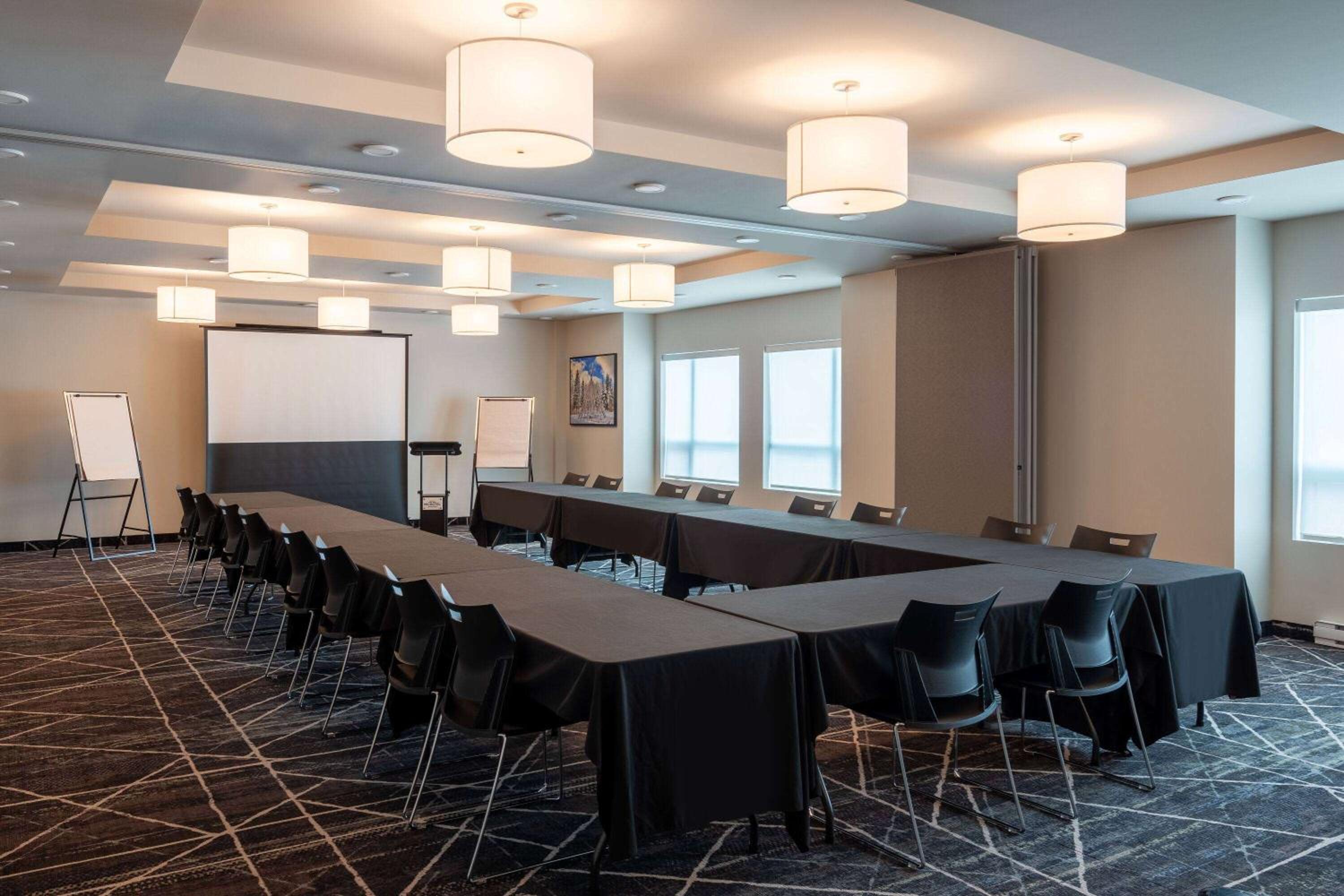 Microtel Inn  Suites Dorval QC - Property Image 13