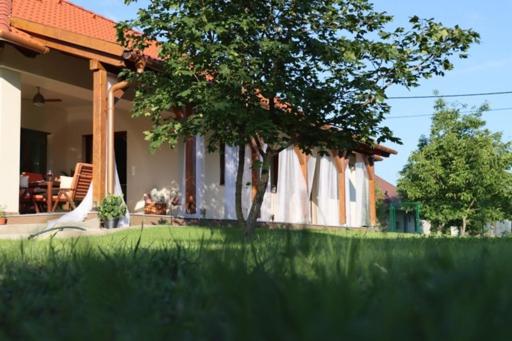 Tündérkert Villa