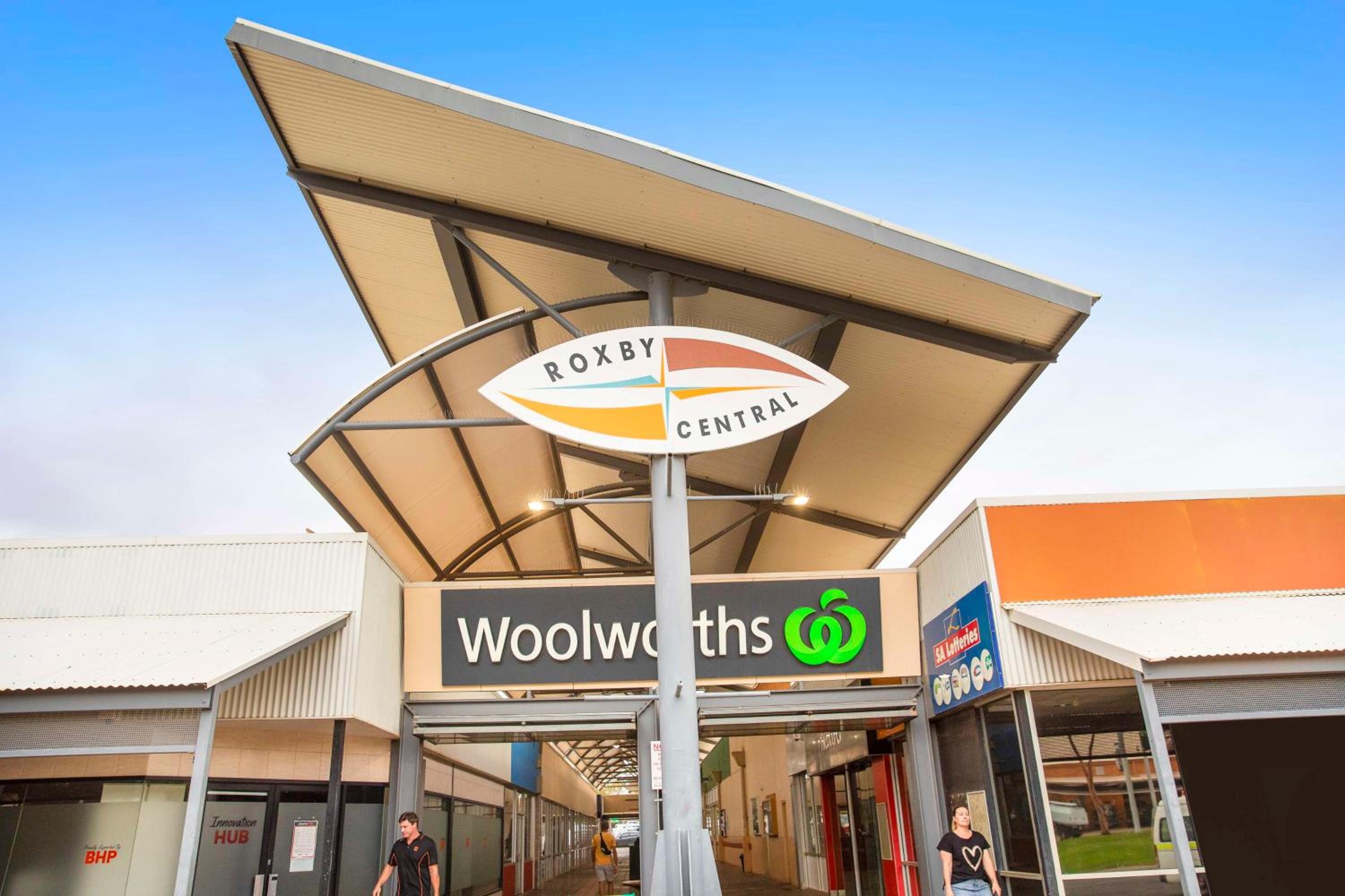 Nightcap at Roxby Downs