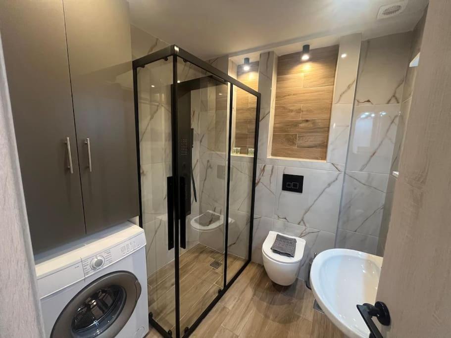 Ladadika Fine Living