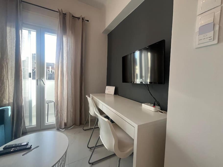 Ladadika Fine Living