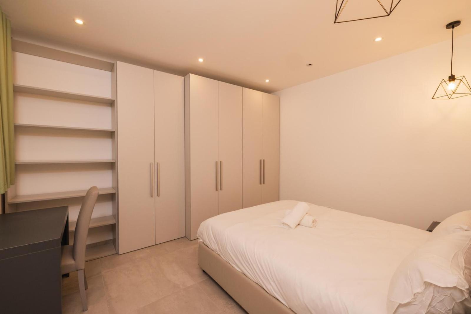 Swieqi 3 bedroom apartment 1 view 4