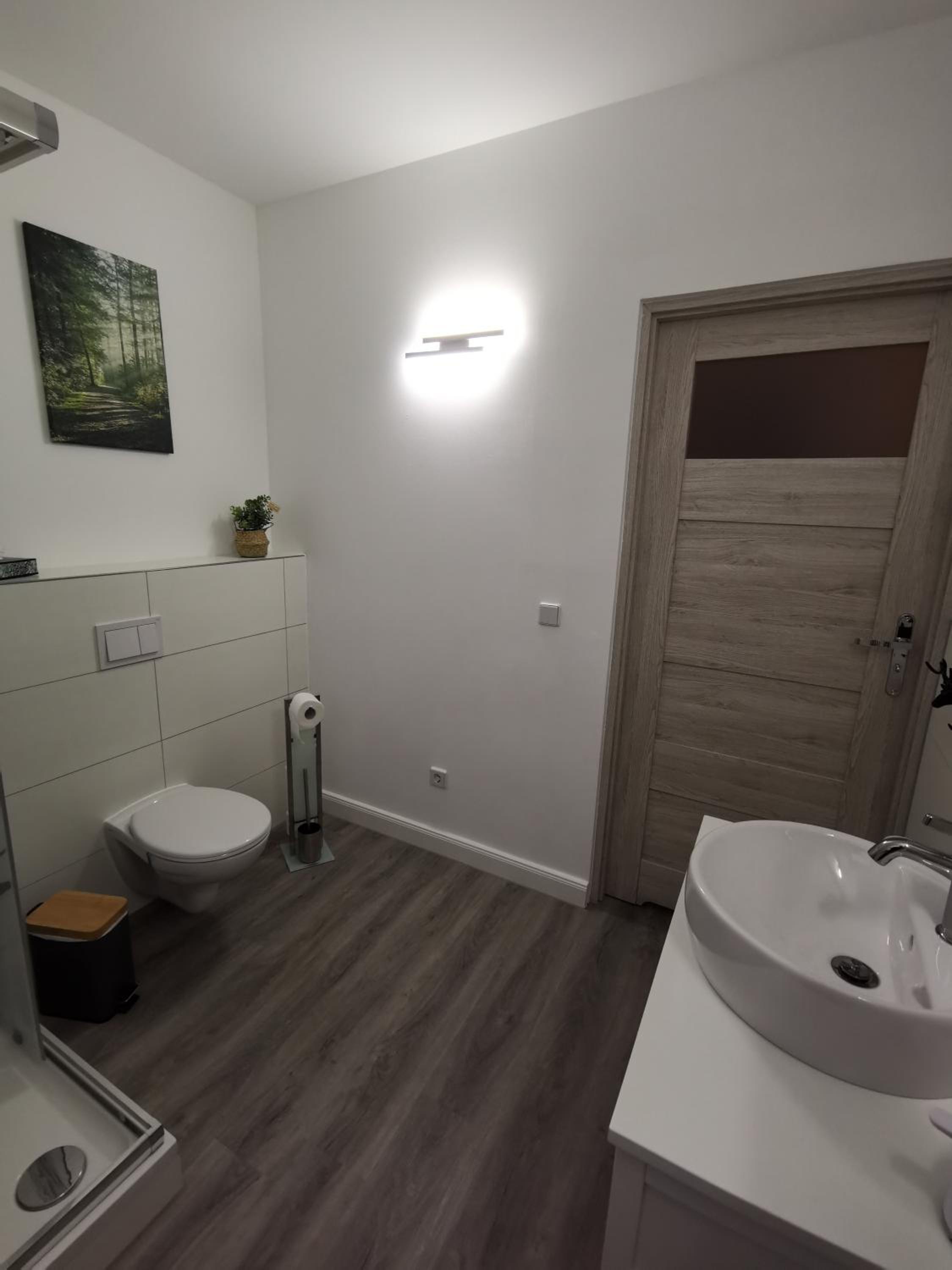 Airbnb, Doppelzimmer, direkt an der A2 & A14, 24 Stunden Check-In, Parkplatz, ruhig