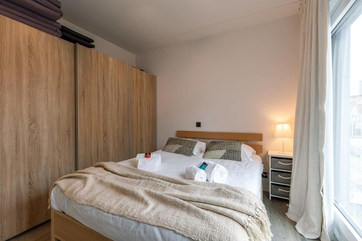 Sunny apartment in Knokke-Heist with big terrace view 3