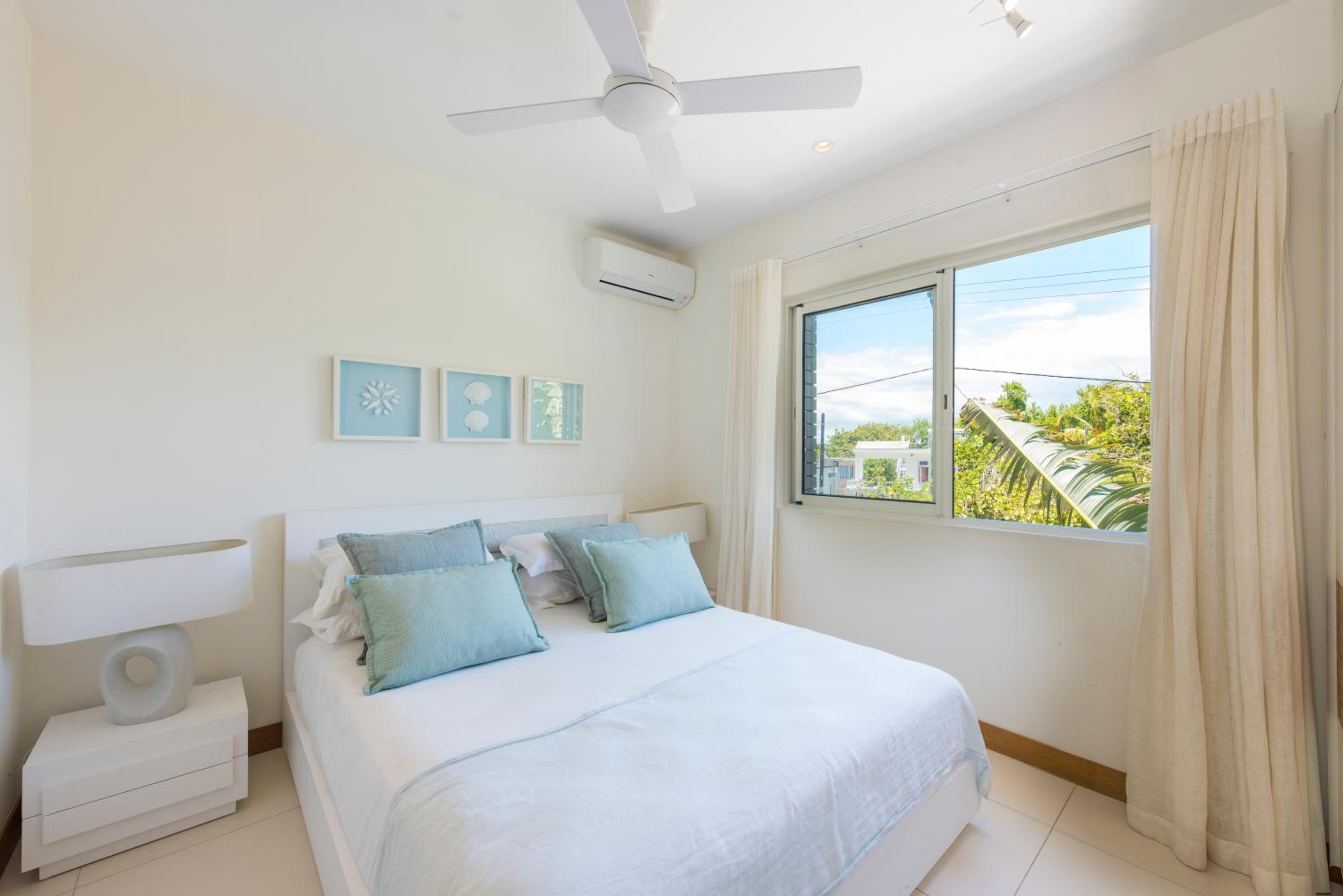 Seafront apt breathtaking view in Cap Malheureux view 4