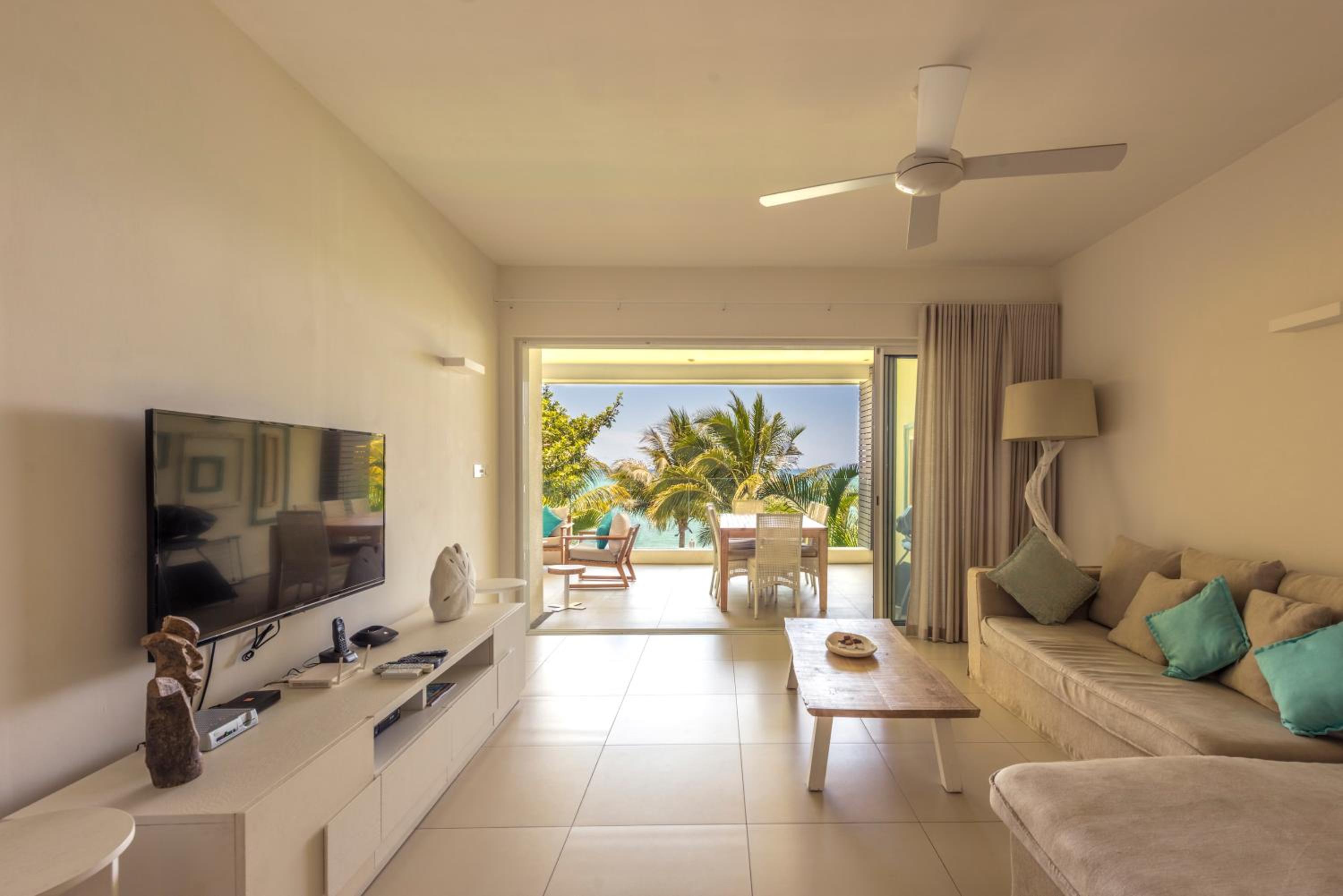 Seafront apt breathtaking view in Cap Malheureux view 2