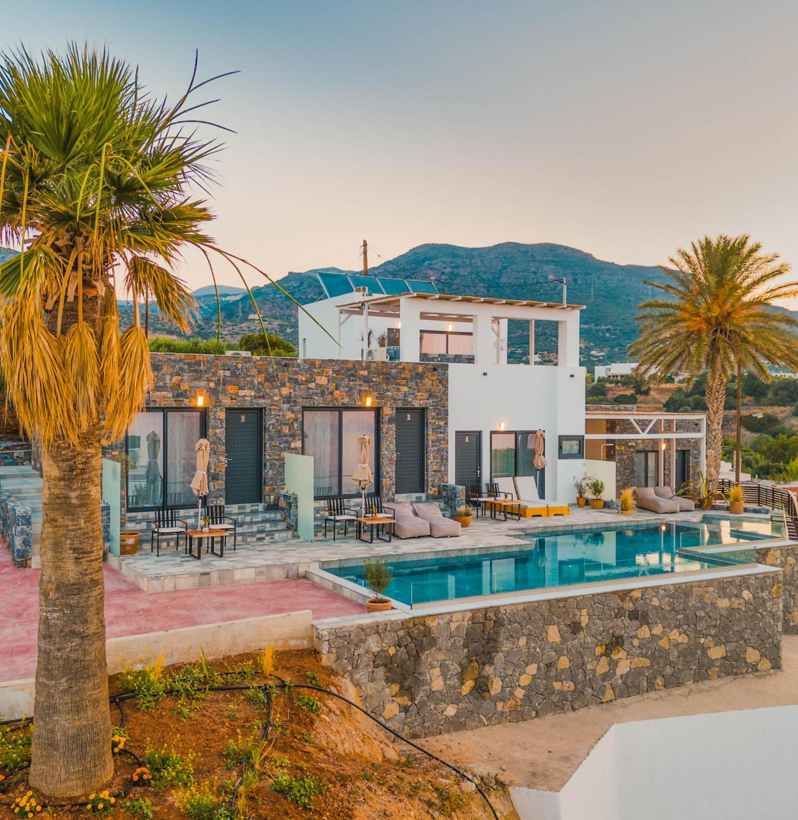 Plakakia Luxury Apartments