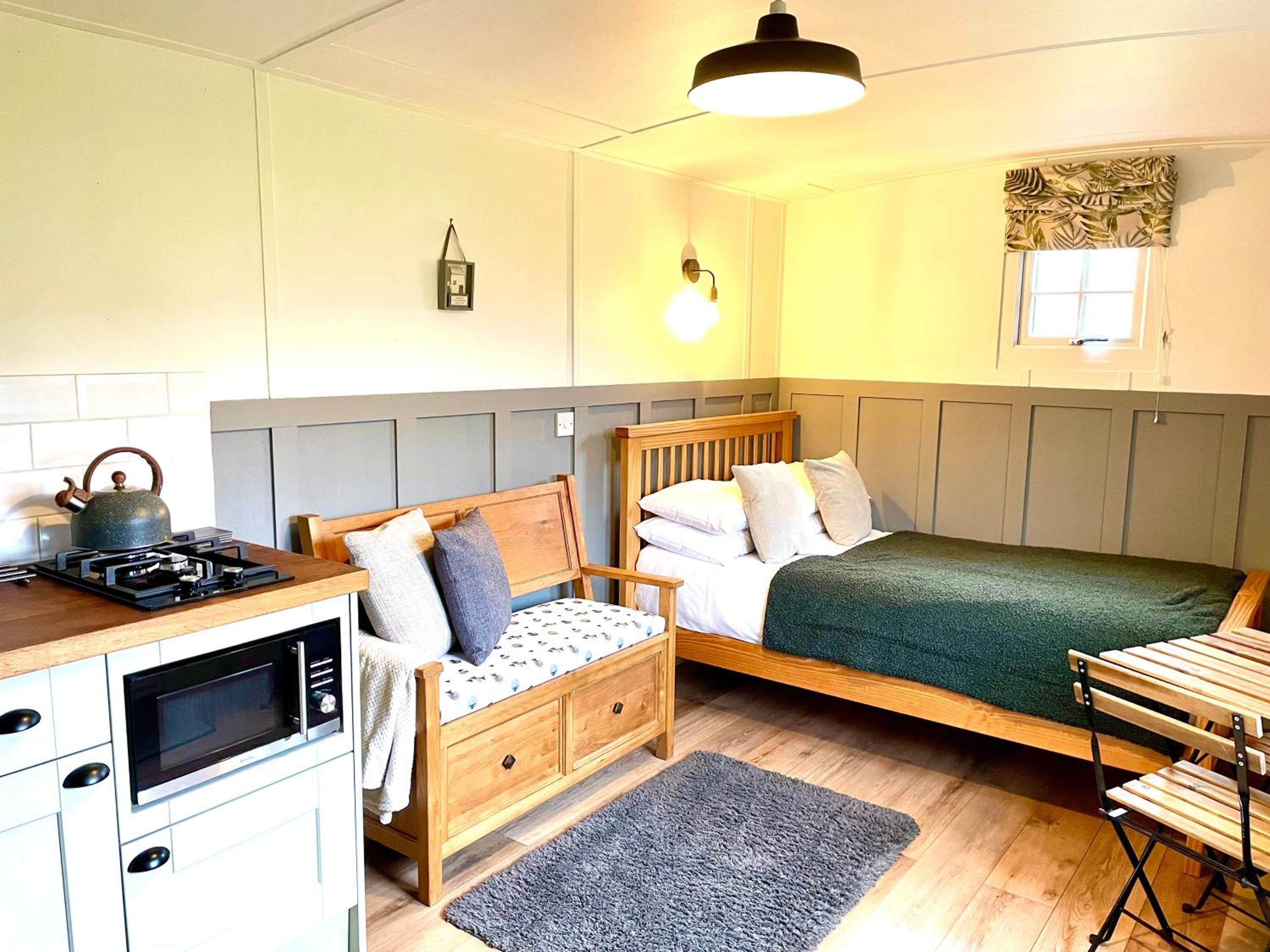 Clay Bank Huts, Roseberry Shepherds Hut