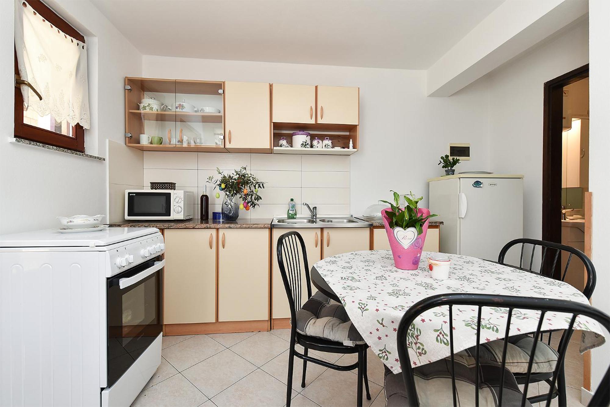 Apartments Medulin 2315 view 5