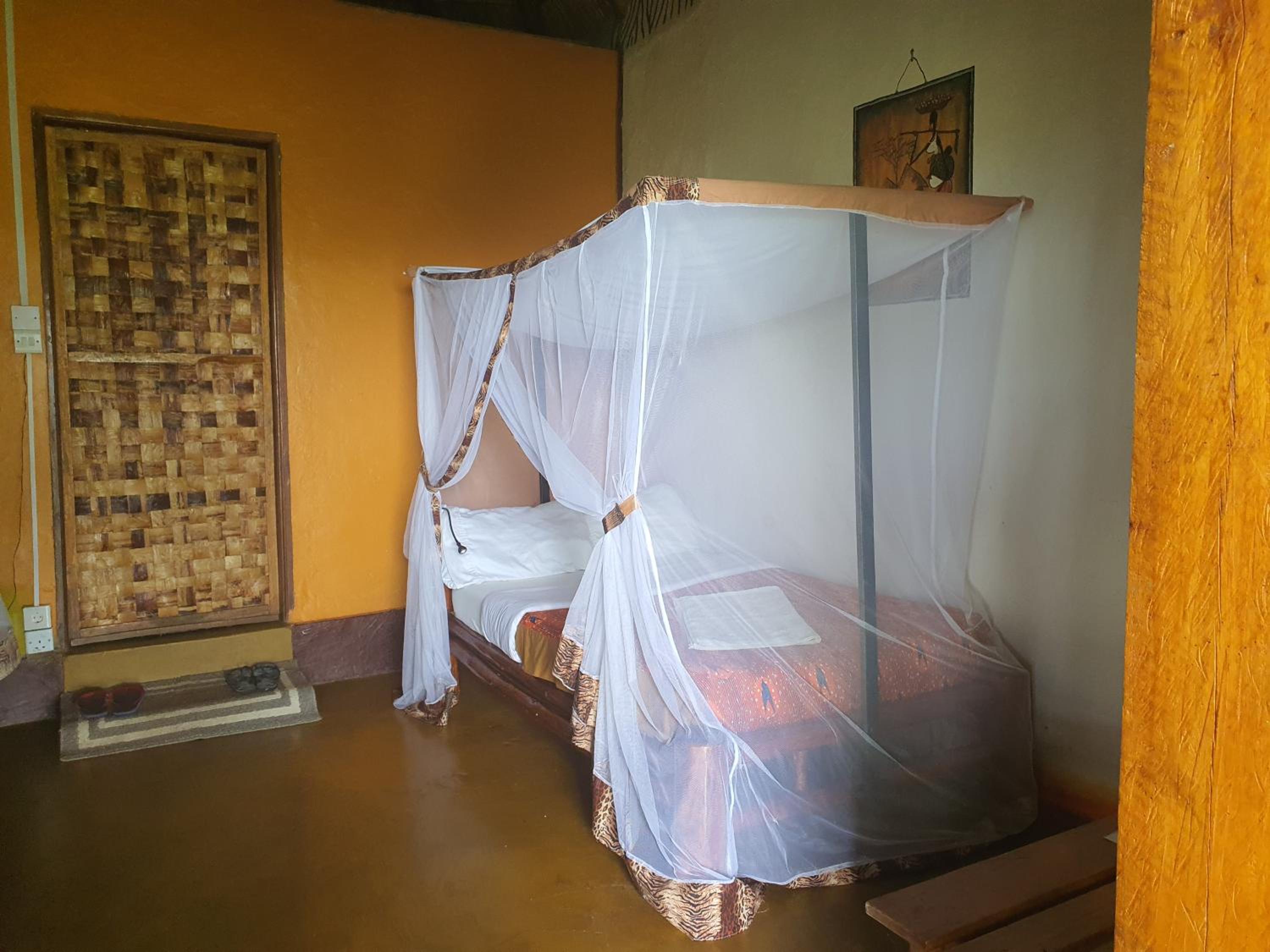 Pumba Safari Cottages