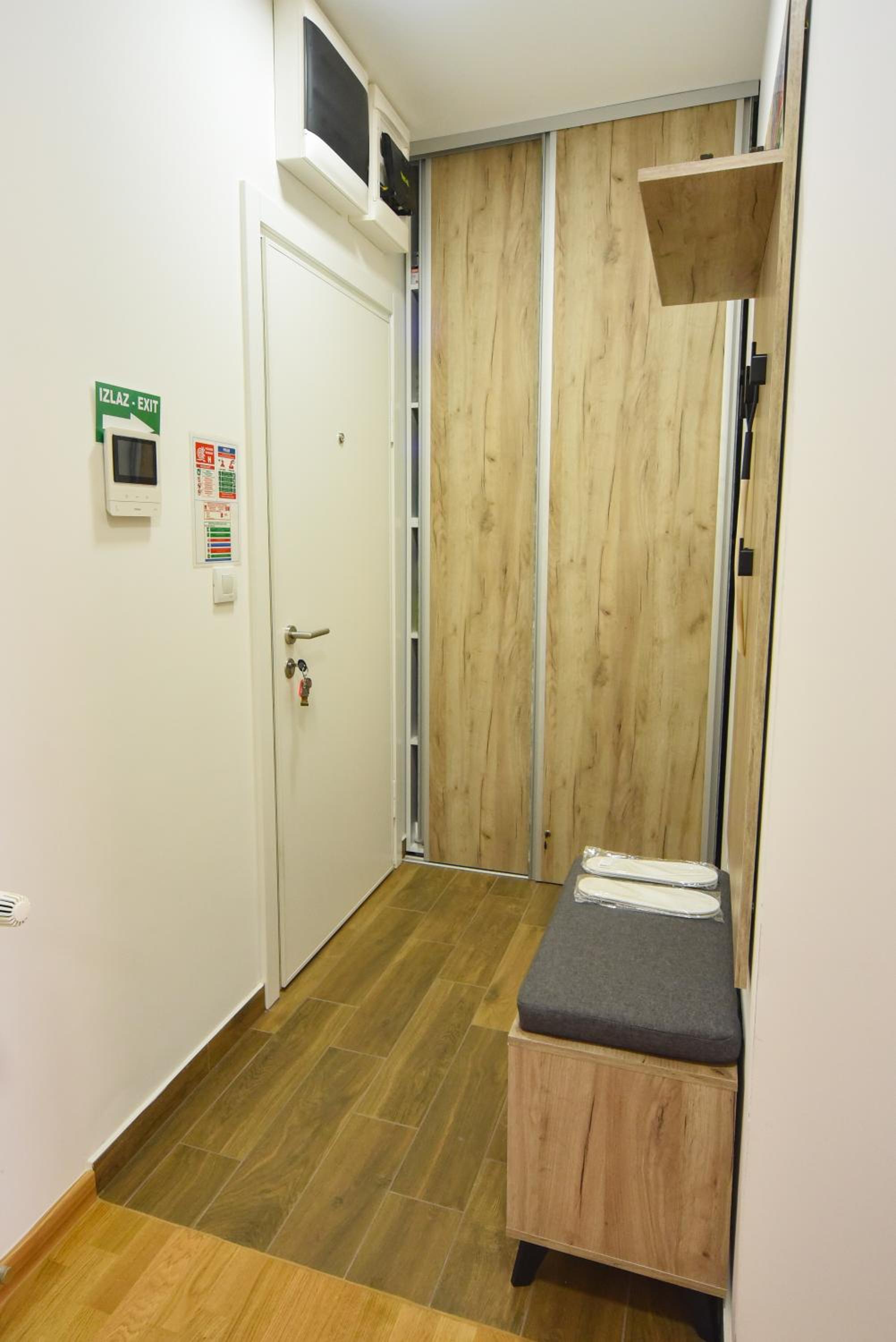 Photo 14