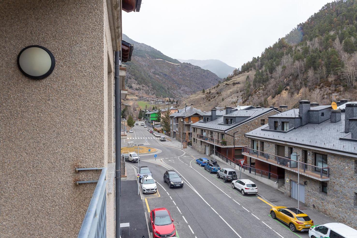 Gran Balcón con Vistas I Amplio 3 Hab cerca Ordino I AndBnB