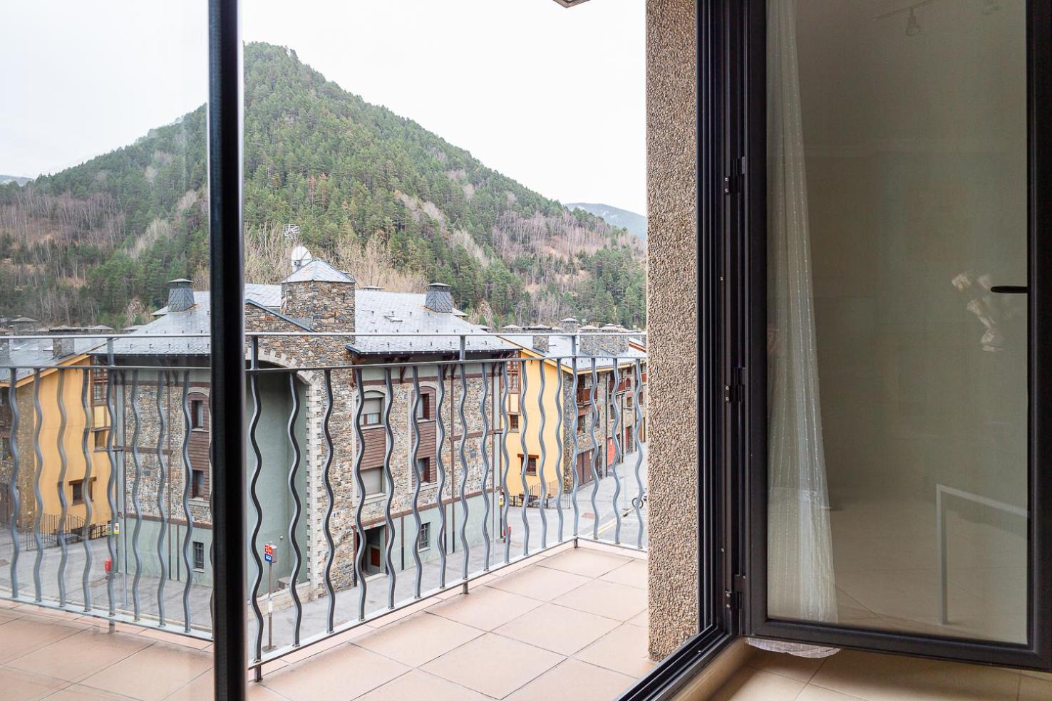Gran Balcón con Vistas I Amplio 3 Hab cerca Ordino I AndBnB