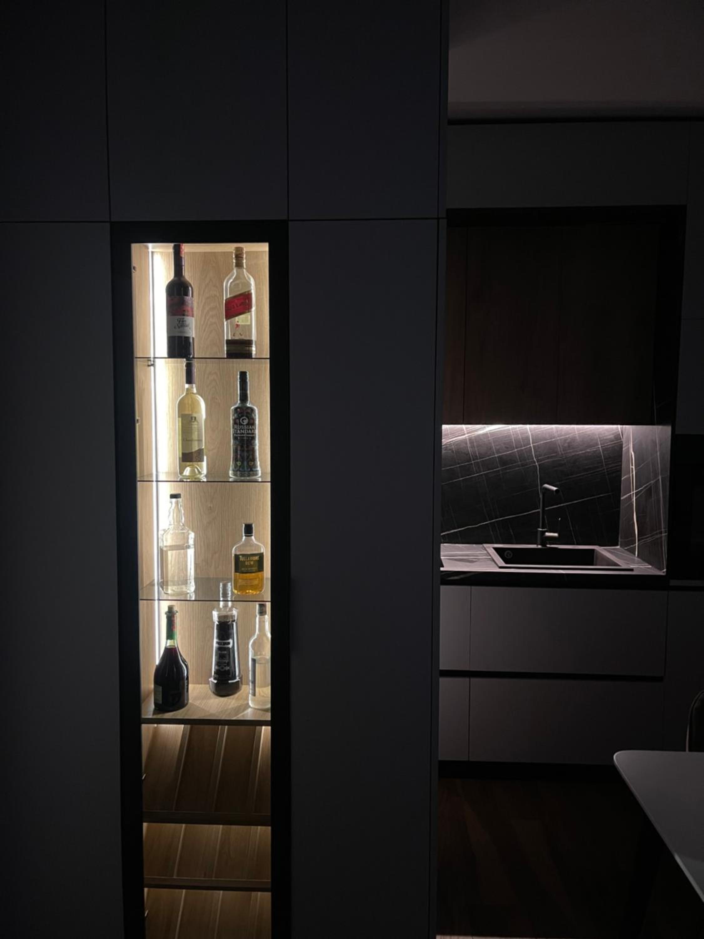 New Bazaar, Grand Apartment