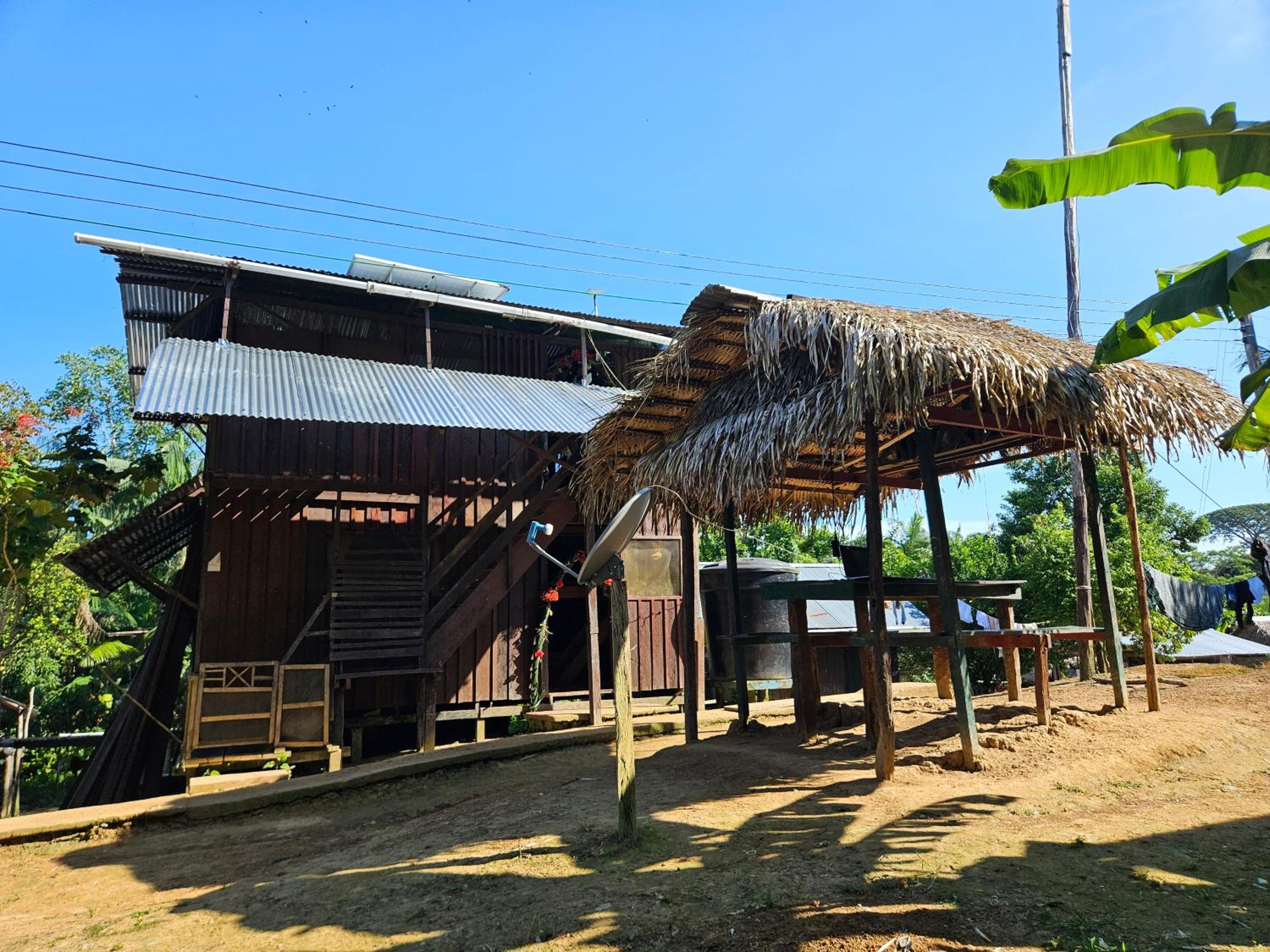 Amazon Jungle lodge -Experencia Indigena Yagua