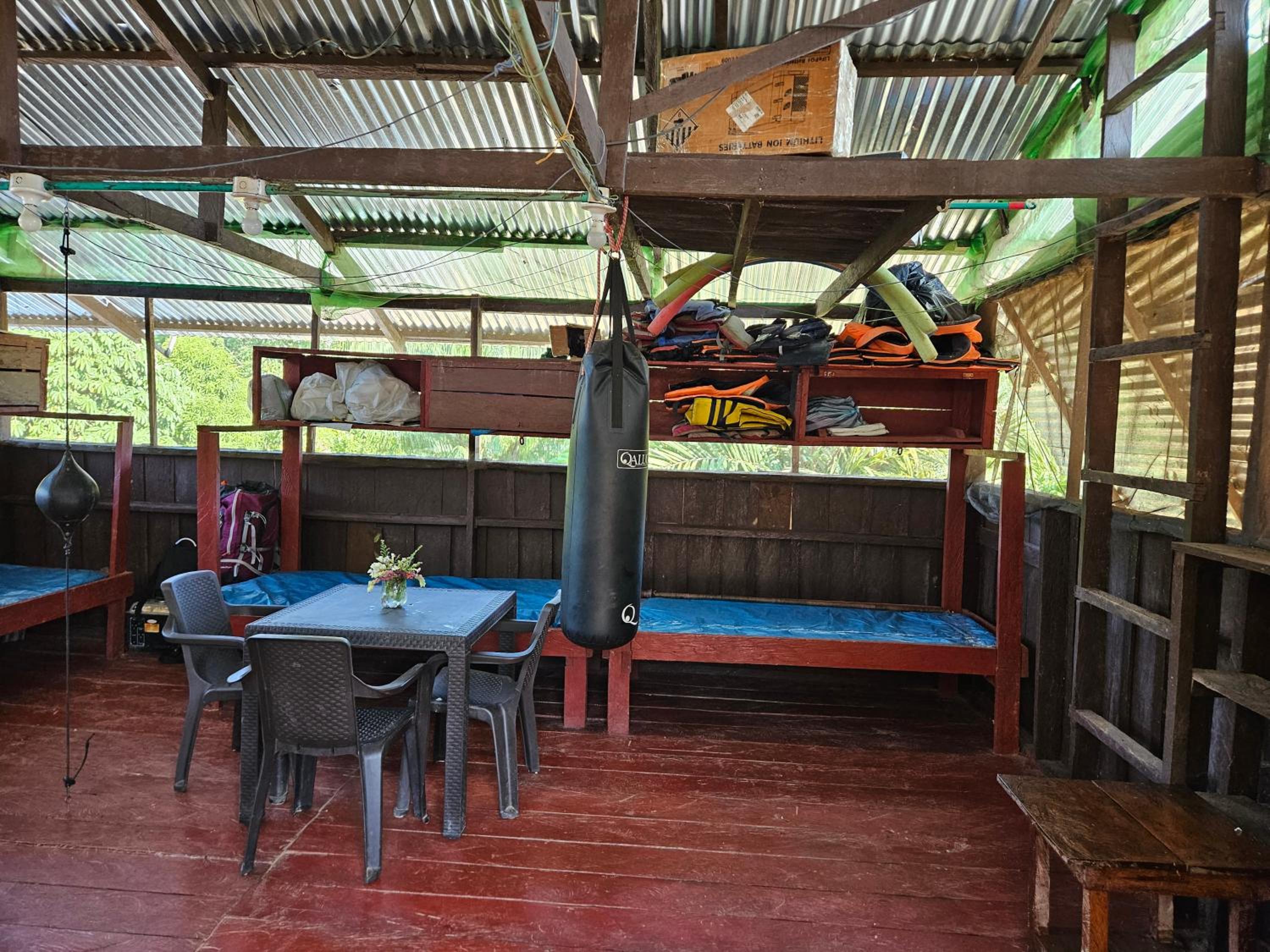 Amazon Jungle lodge -Experencia Indigena Yagua