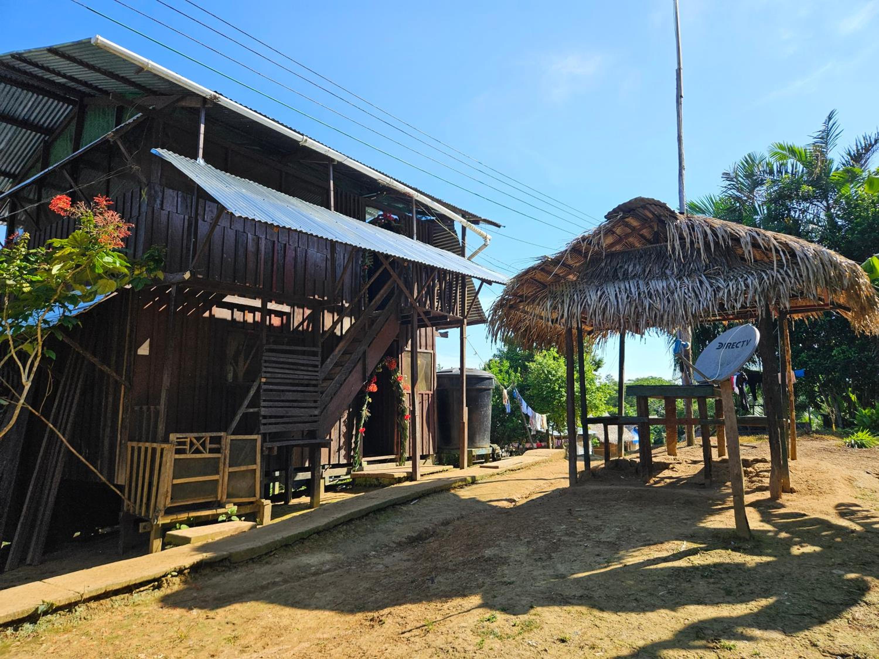 Amazon Jungle lodge -Experencia Indigena Yagua