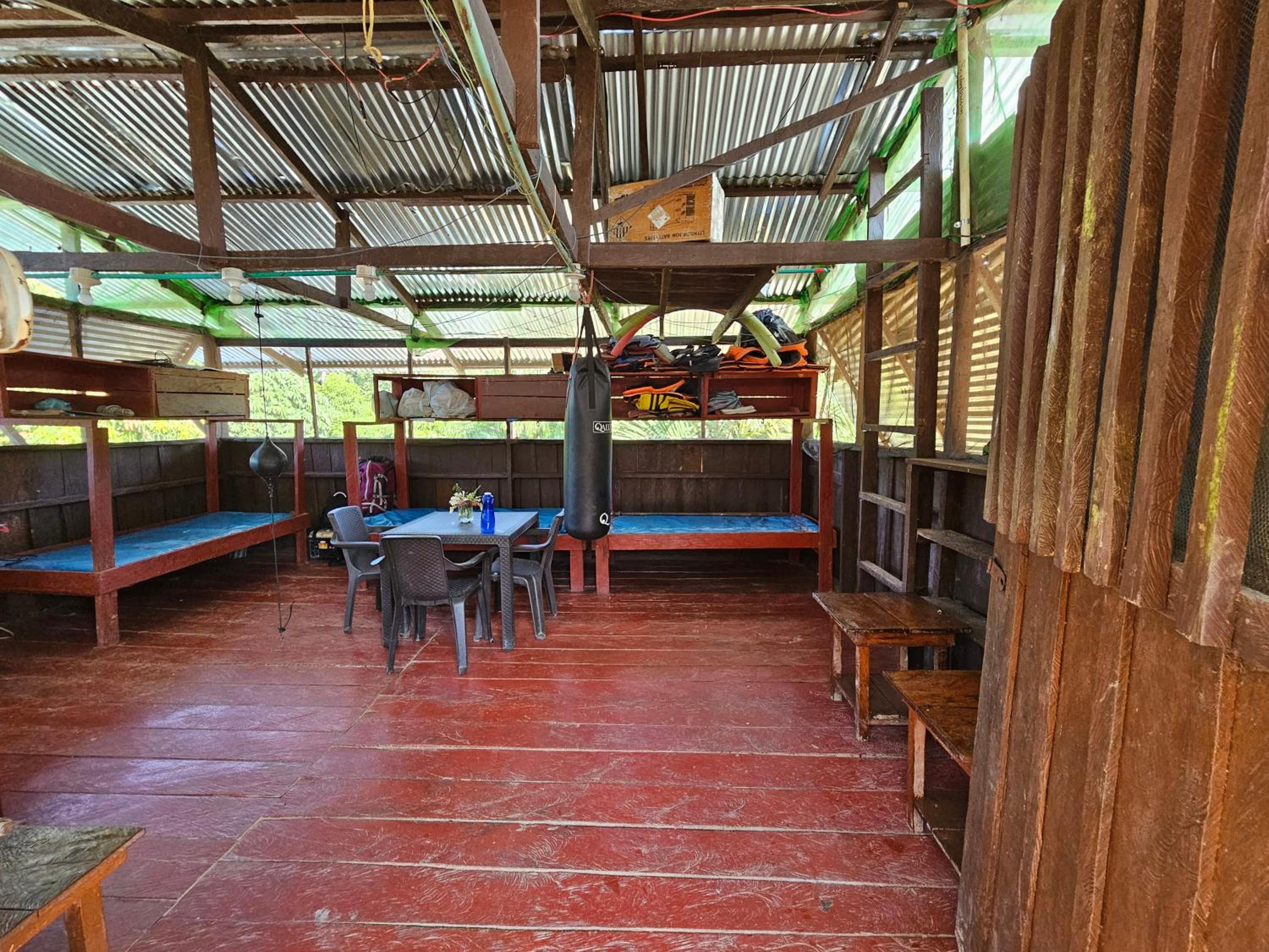 Amazon Jungle lodge -Experencia Indigena Yagua