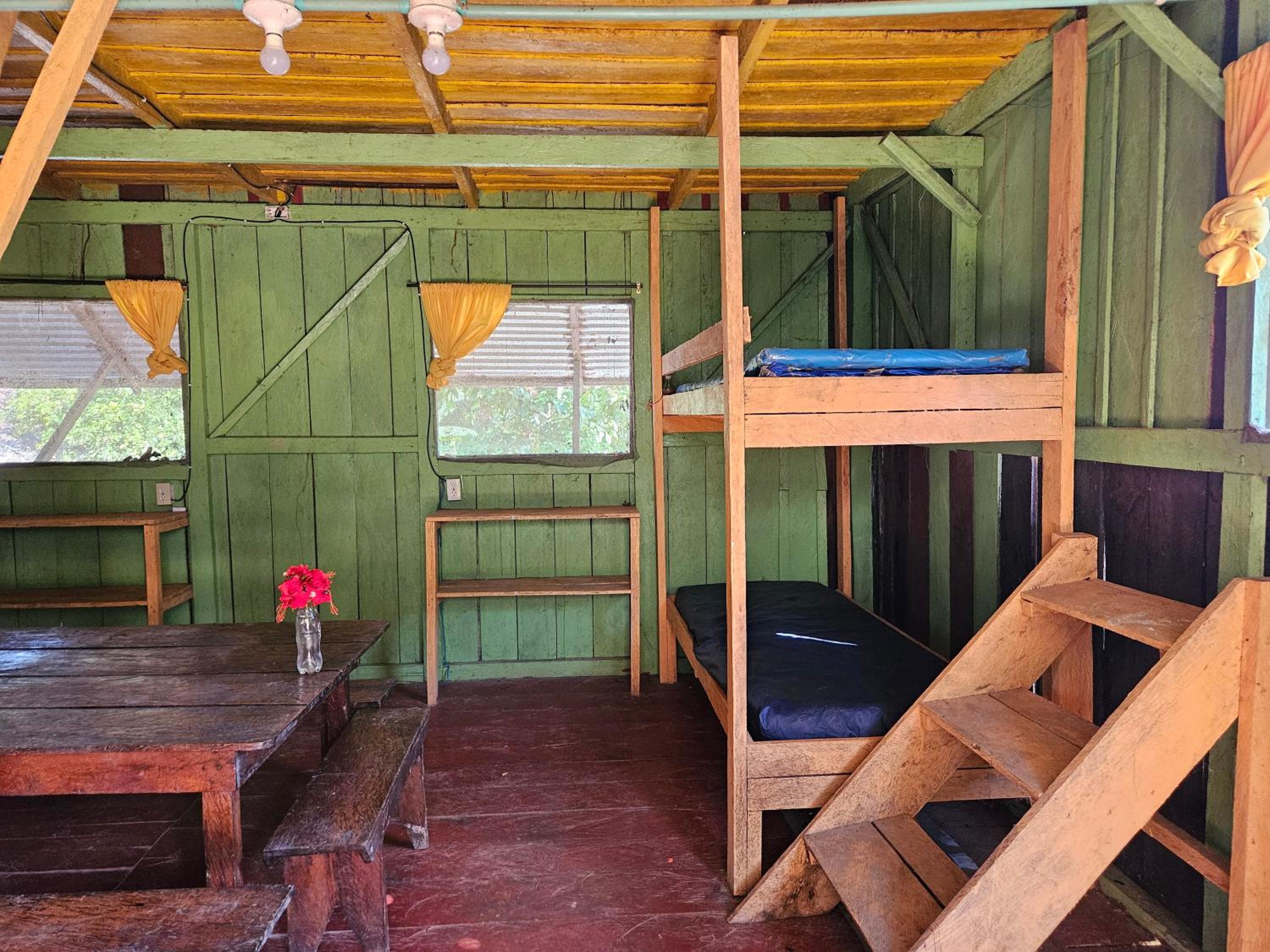 Amazon Jungle lodge -Experencia Indigena Yagua