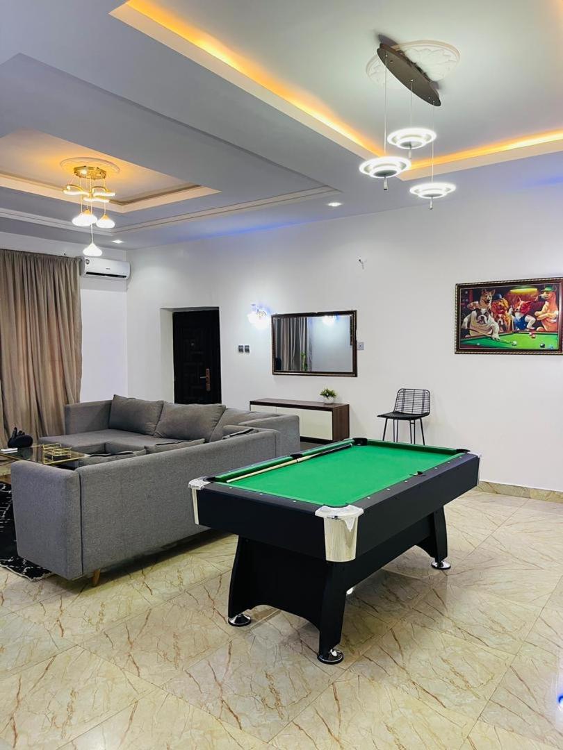 Stylez Apartment